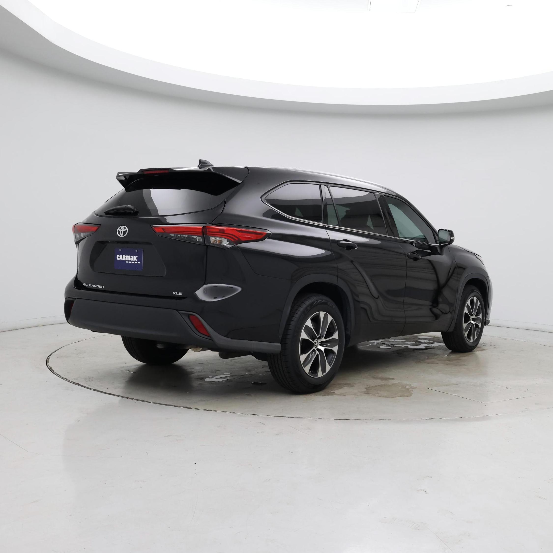 Thumbnail: 2022 Toyota Highlander - 8