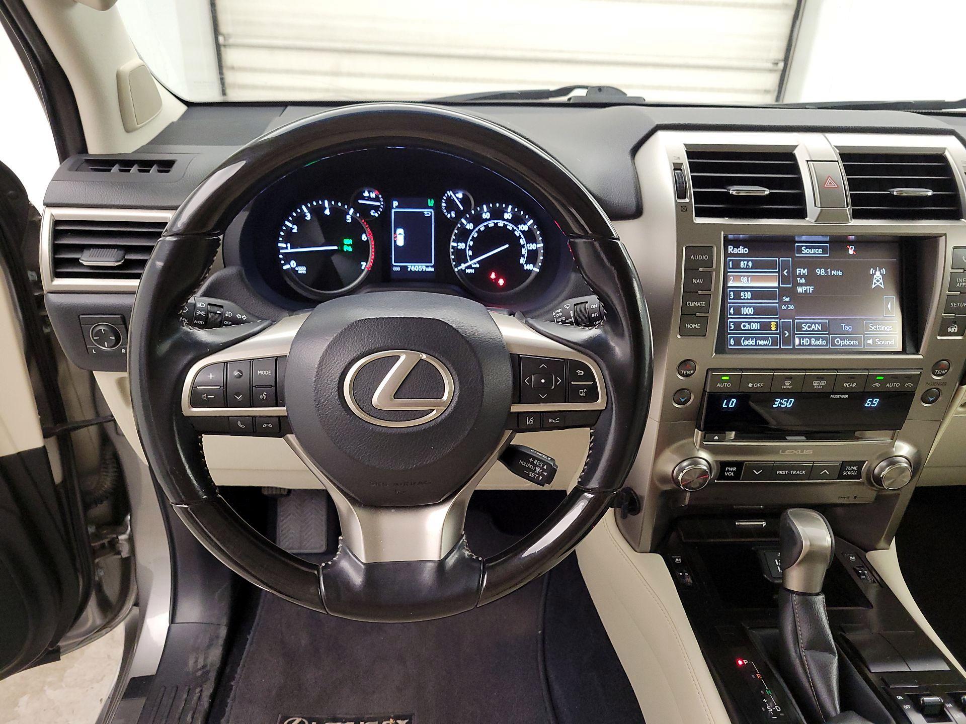 Thumbnail: 2020 Lexus GX - 10