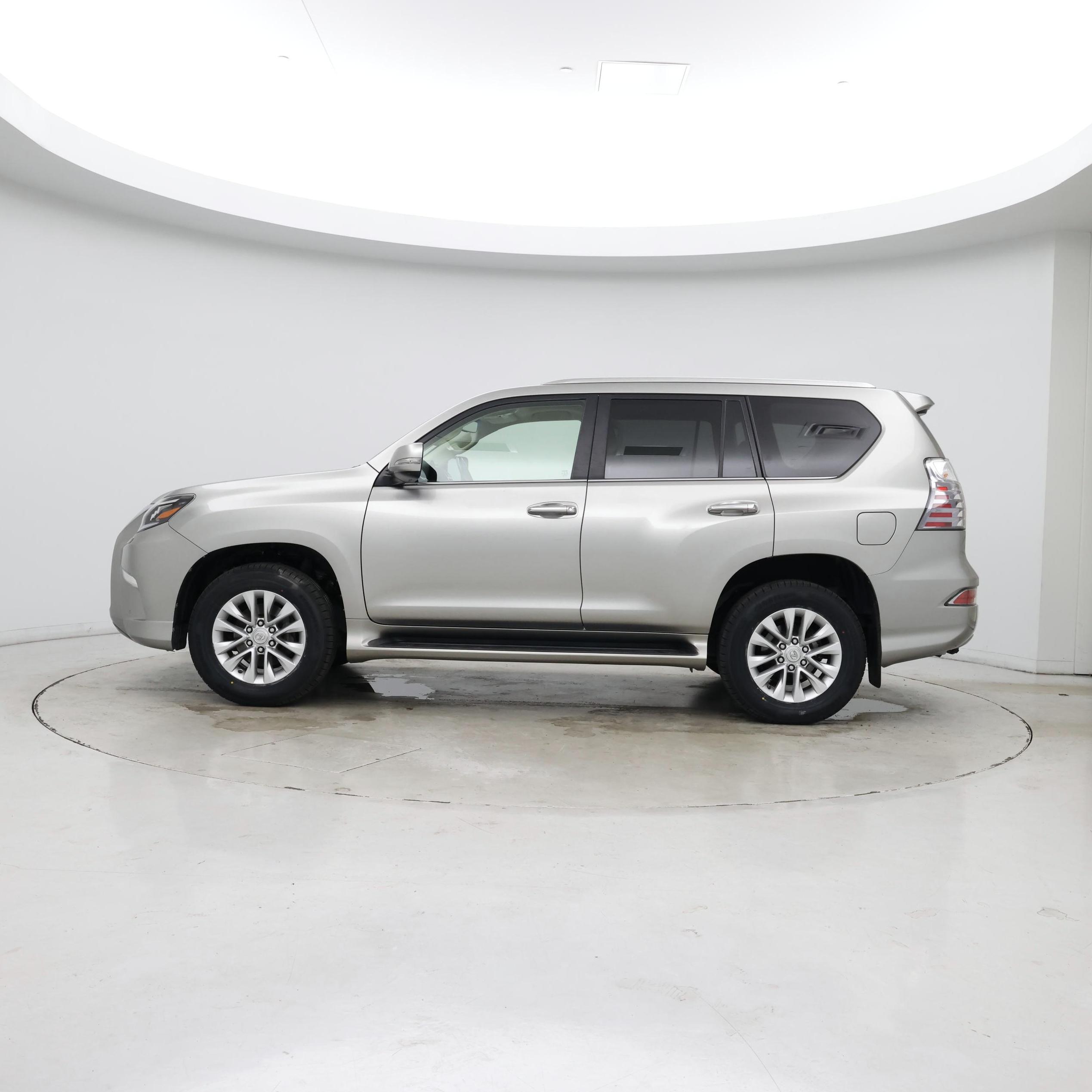 Thumbnail: 2020 Lexus GX - 3