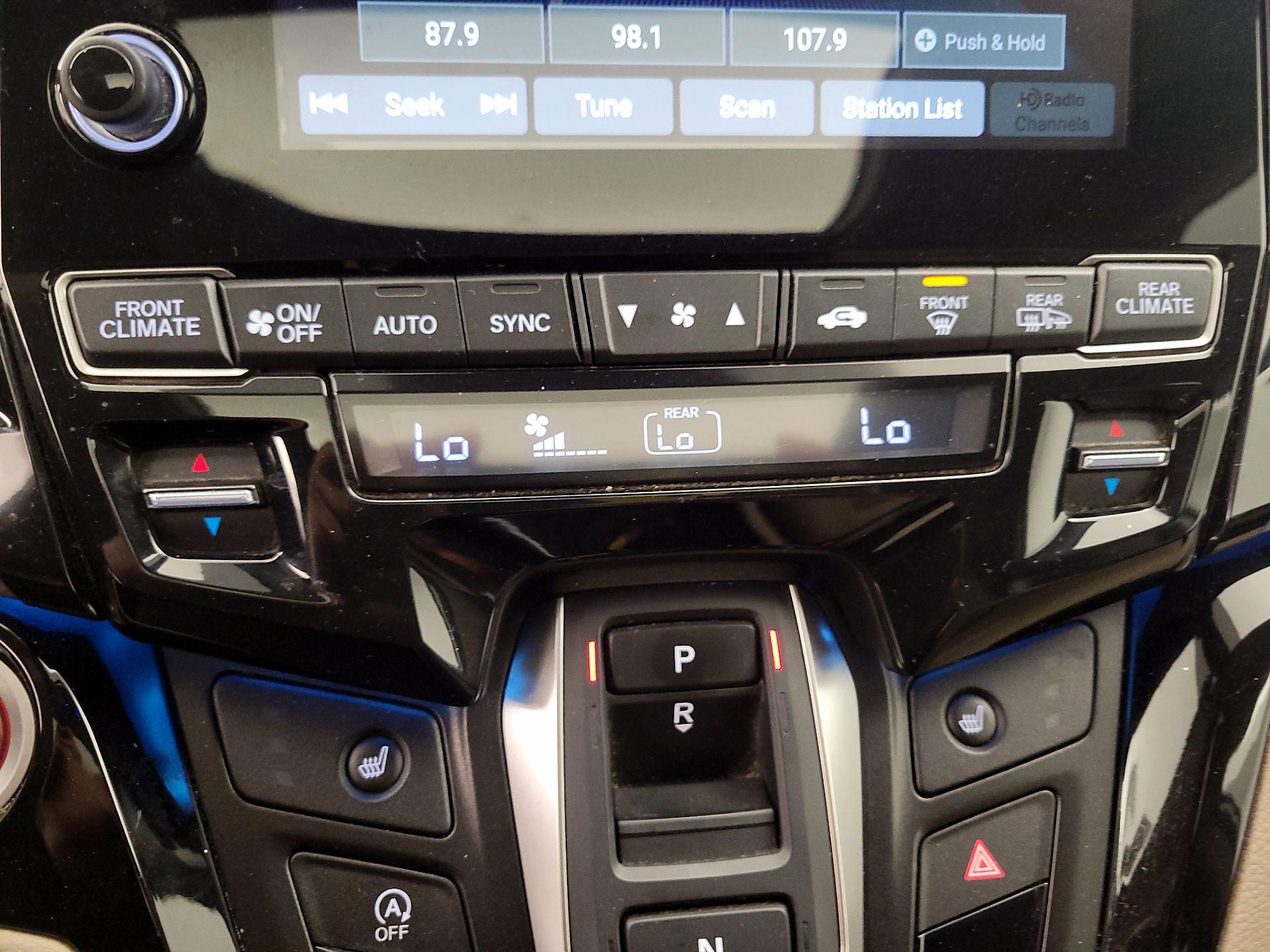 Thumbnail: 2021 Honda Odyssey - 16