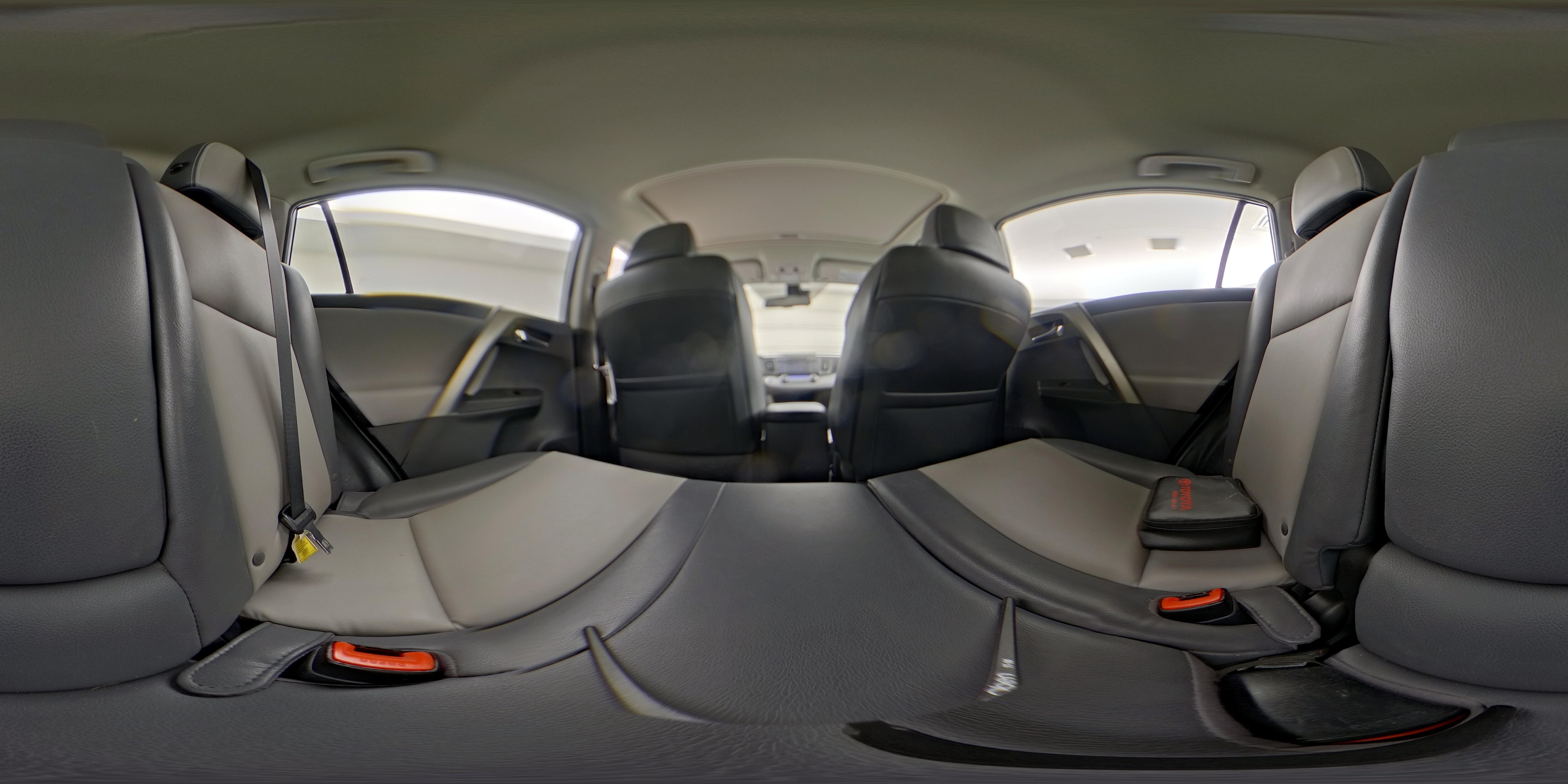 2014 Toyota RAV4 Limited - Photo 26