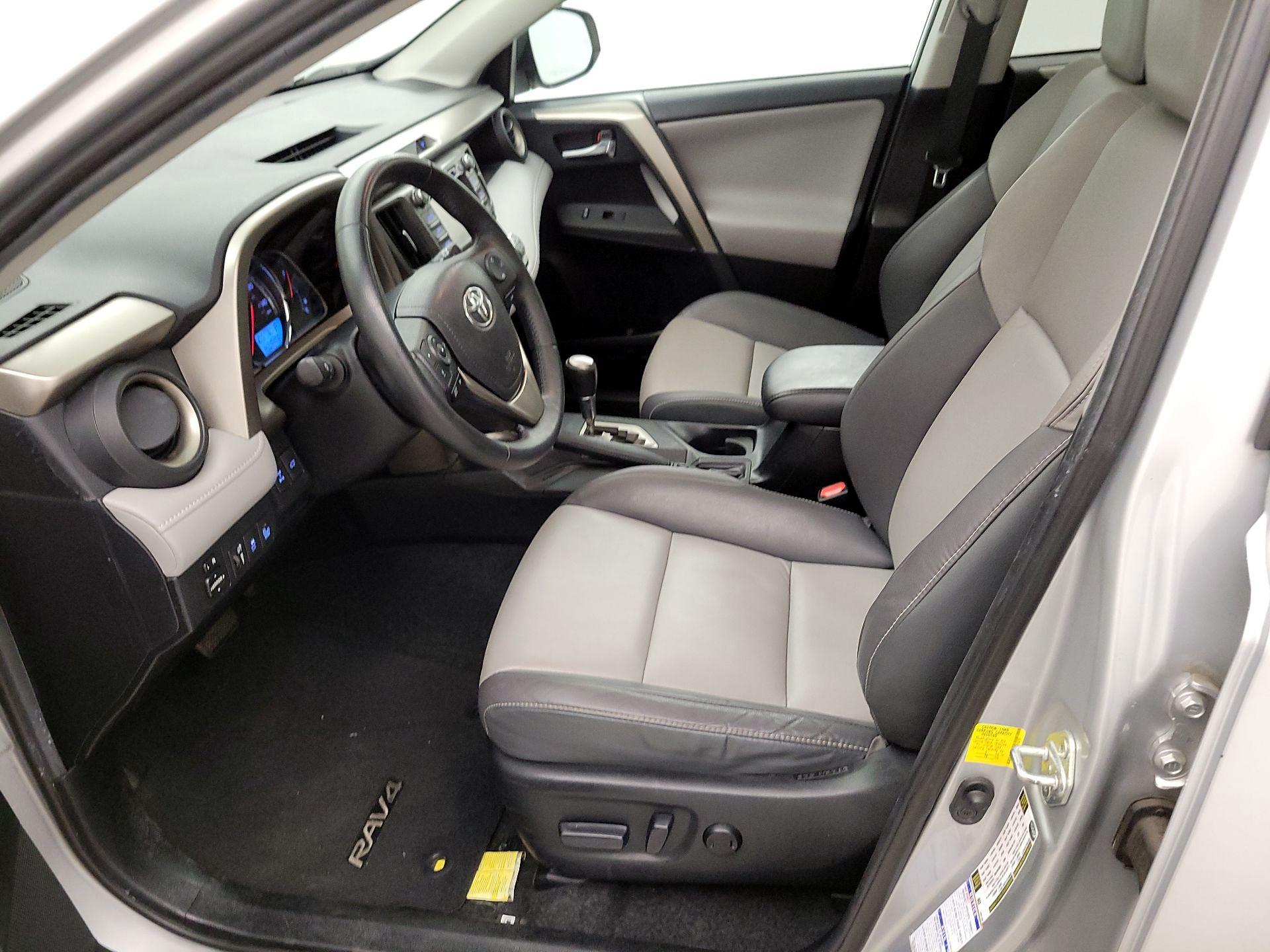 Thumbnail: 2014 Toyota RAV4 - 11