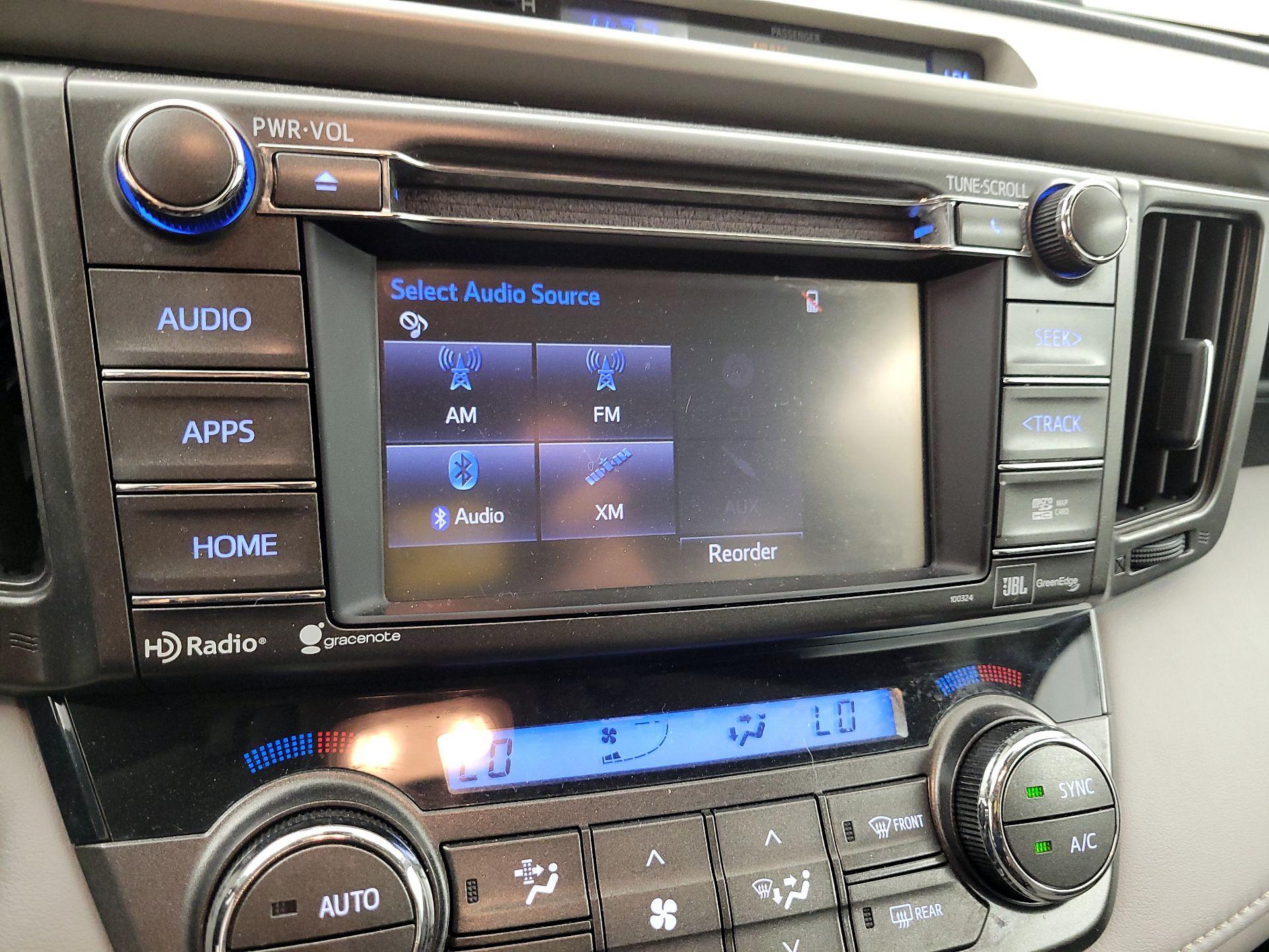 Thumbnail: 2014 Toyota RAV4 - 15