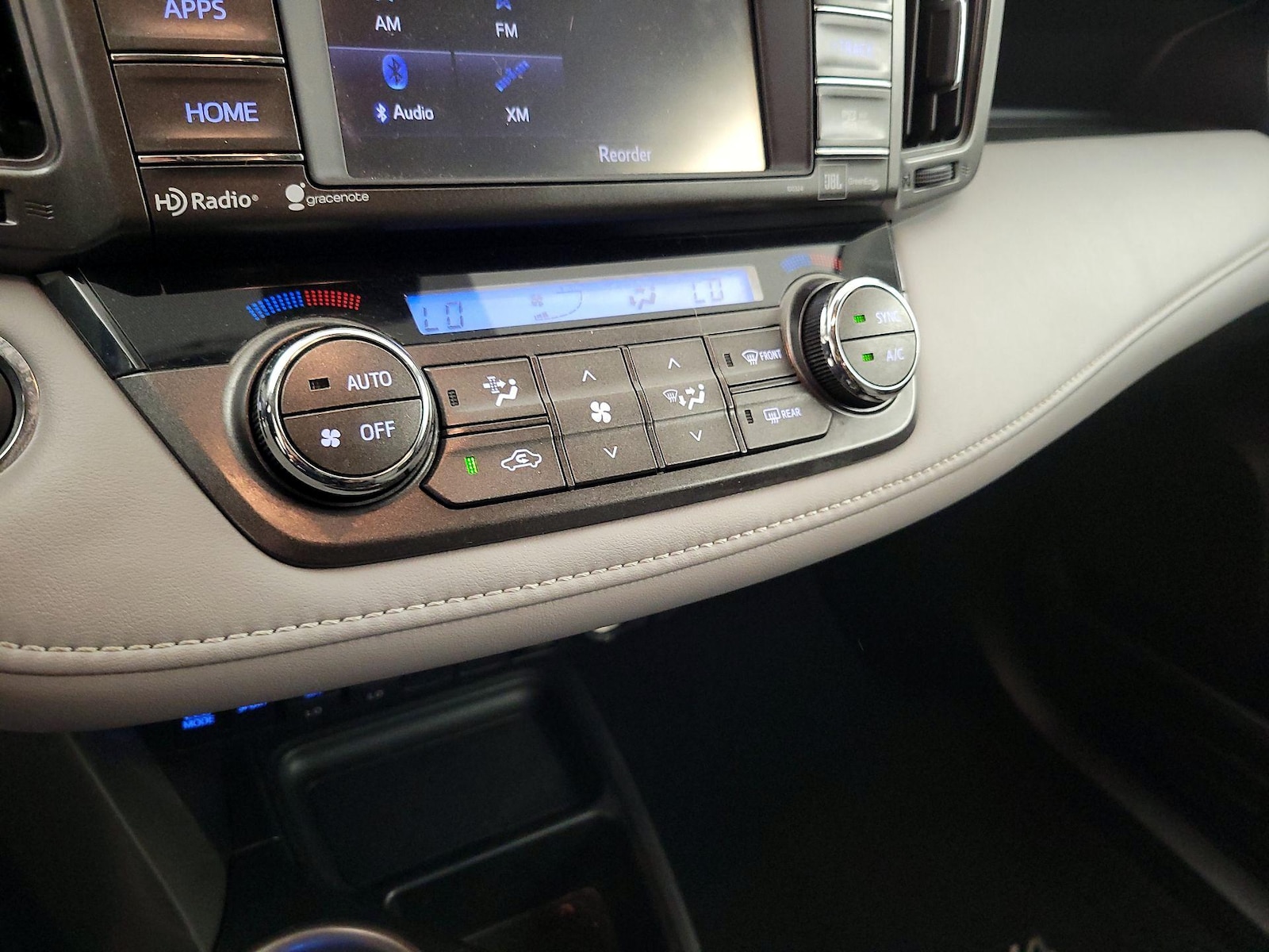 2014 Toyota RAV4 Limited - Photo 17