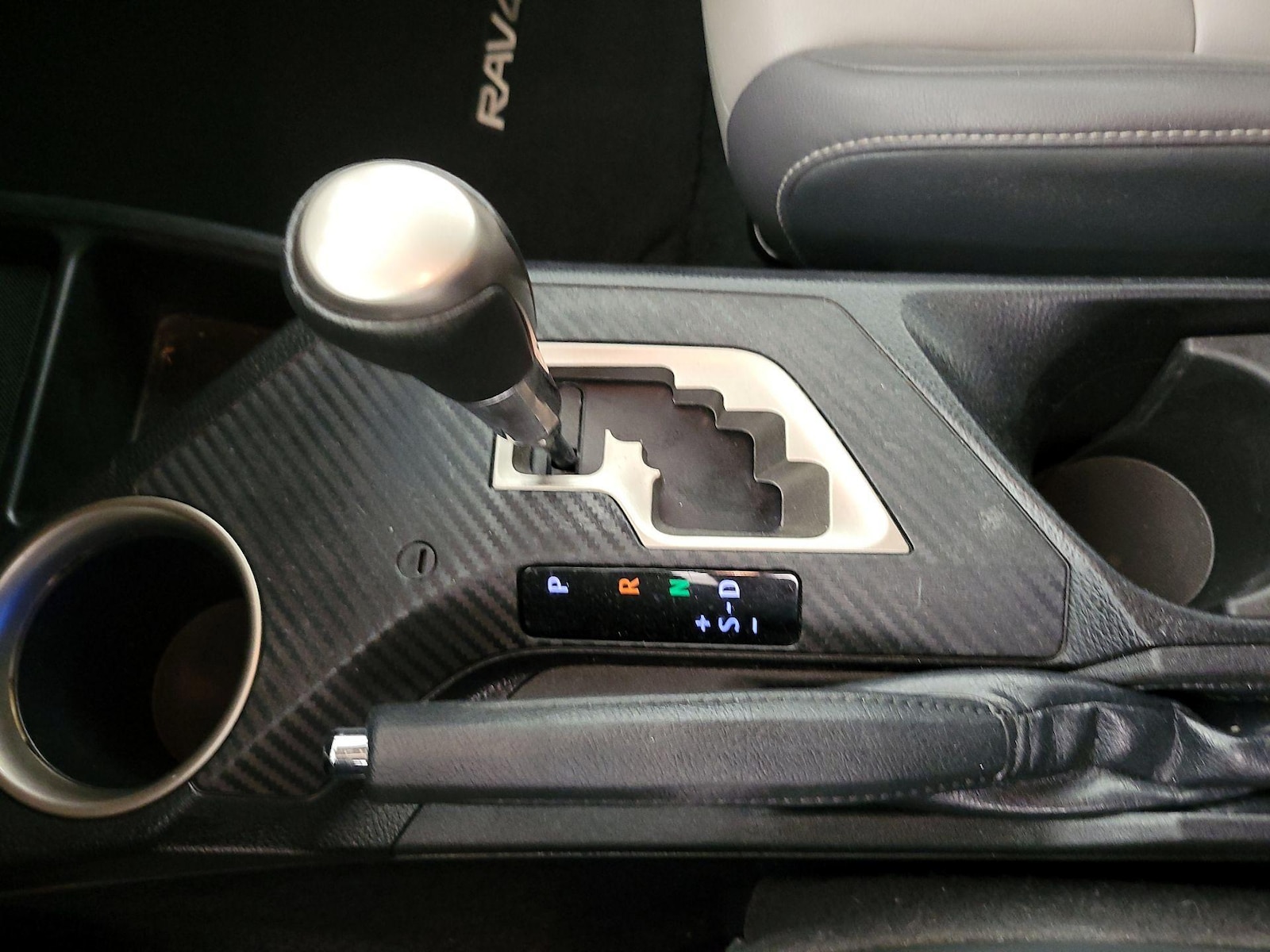 2014 Toyota RAV4 Limited - Photo 18