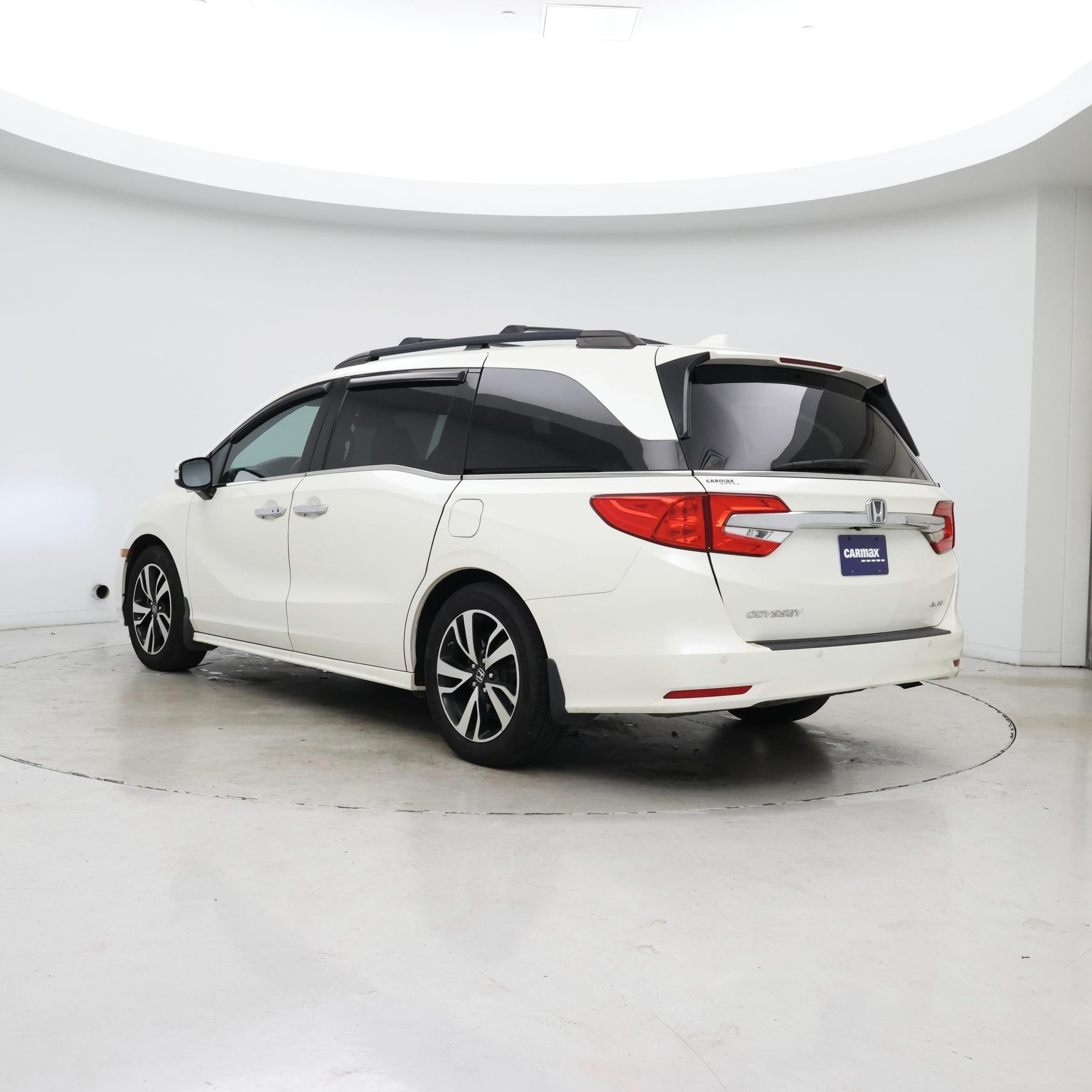 Thumbnail: 2018 Honda Odyssey - 2