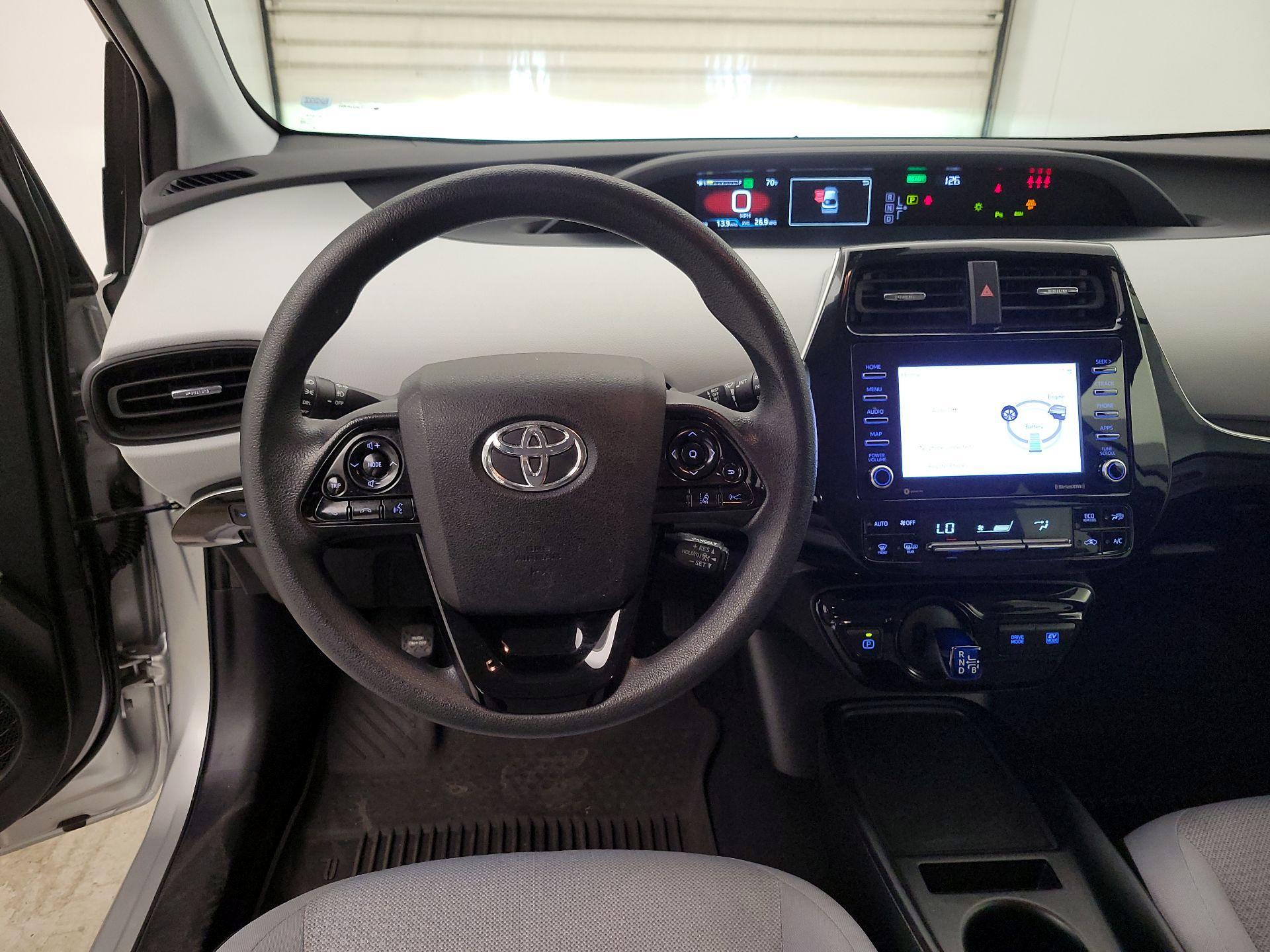 Thumbnail: 2022 Toyota Prius - 10