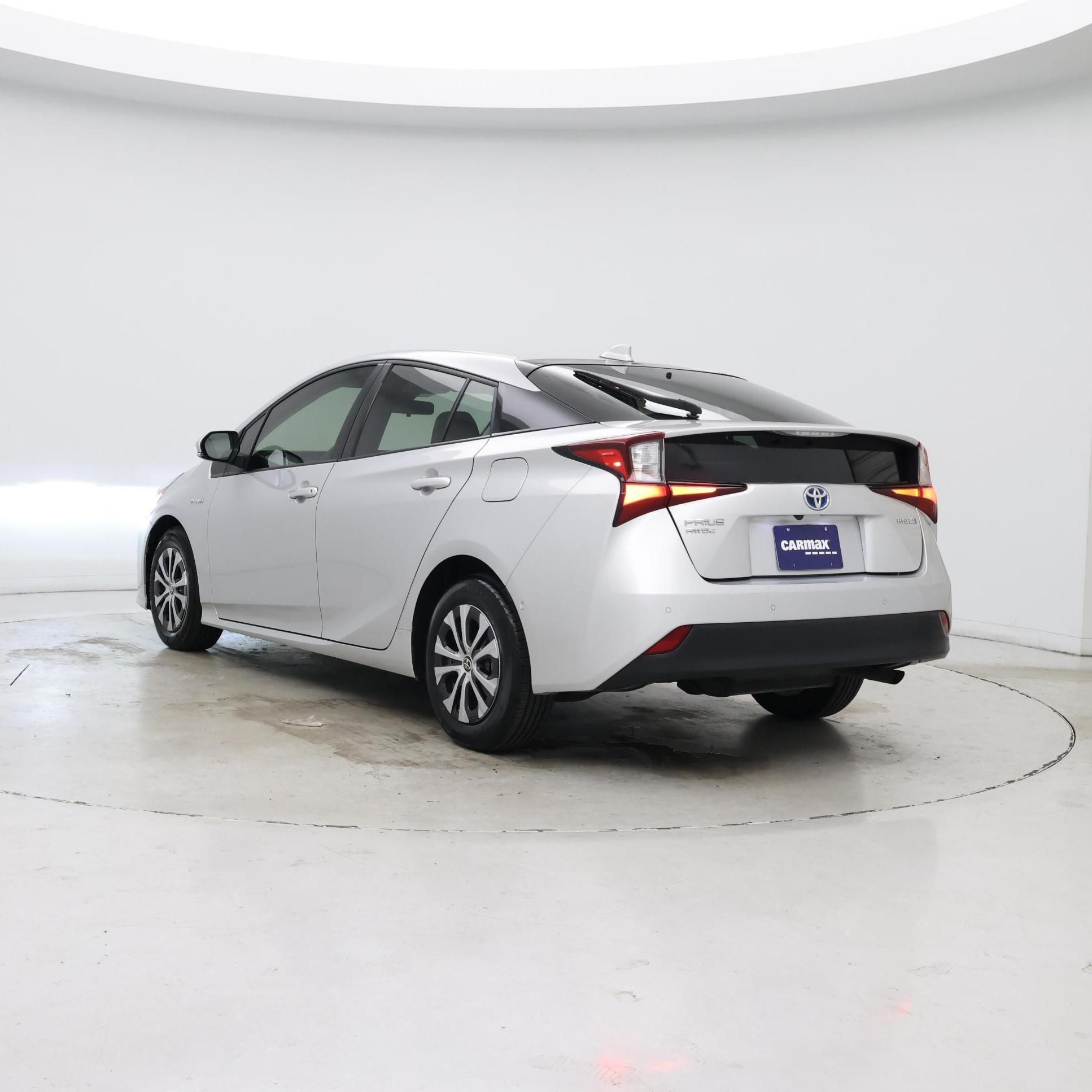 Thumbnail: 2022 Toyota Prius - 2