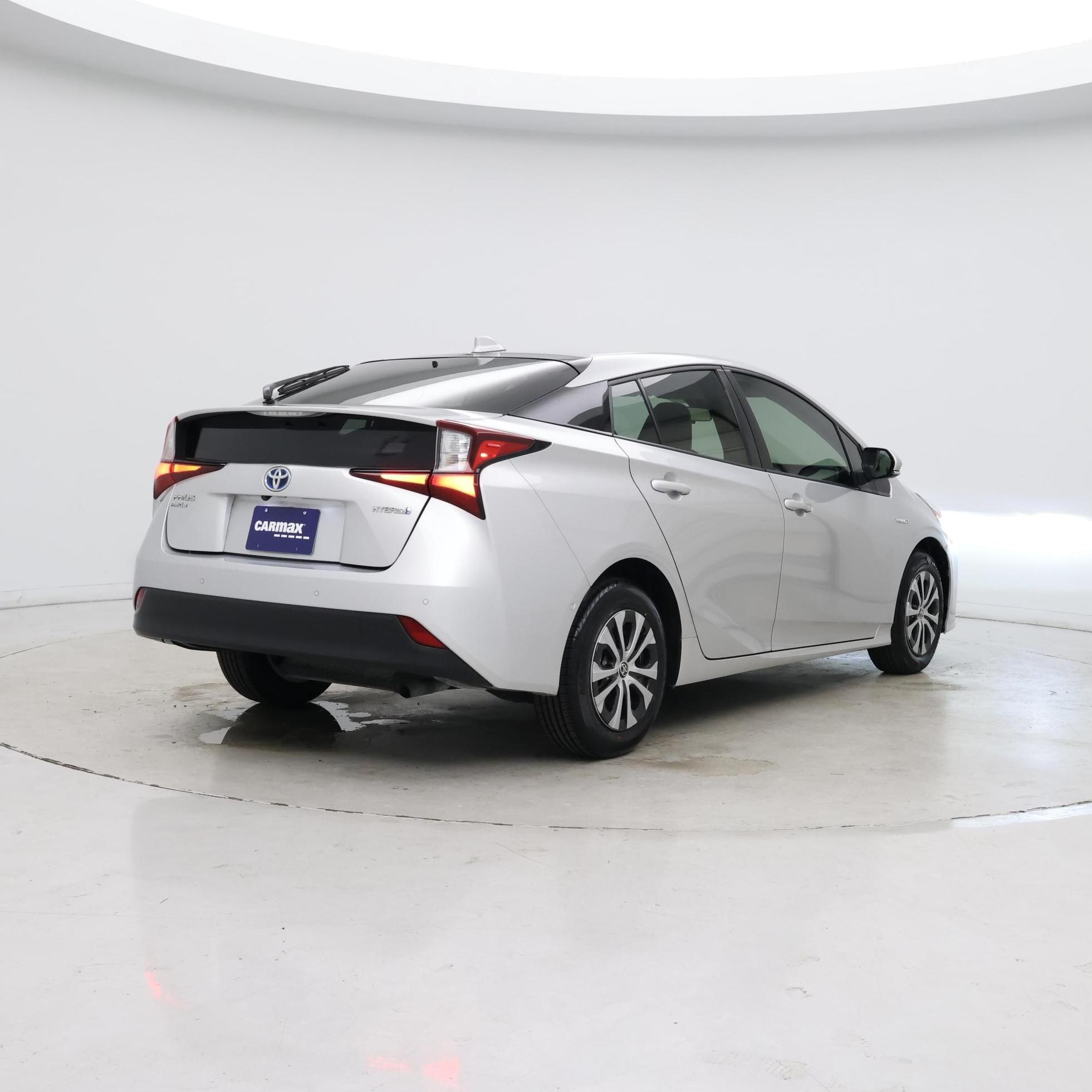 Thumbnail: 2022 Toyota Prius - 8