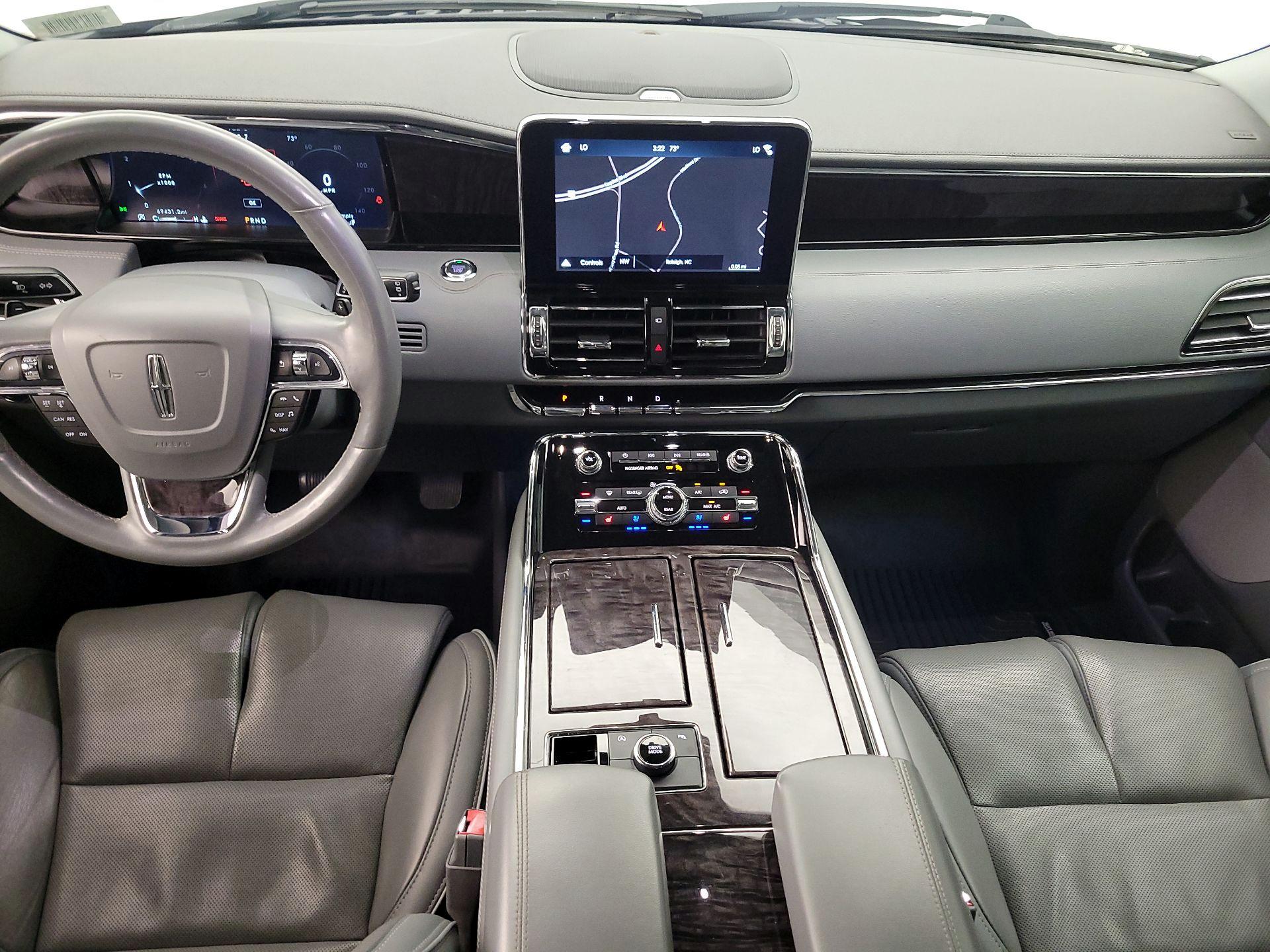 Thumbnail: 2018 Lincoln Navigator - 9
