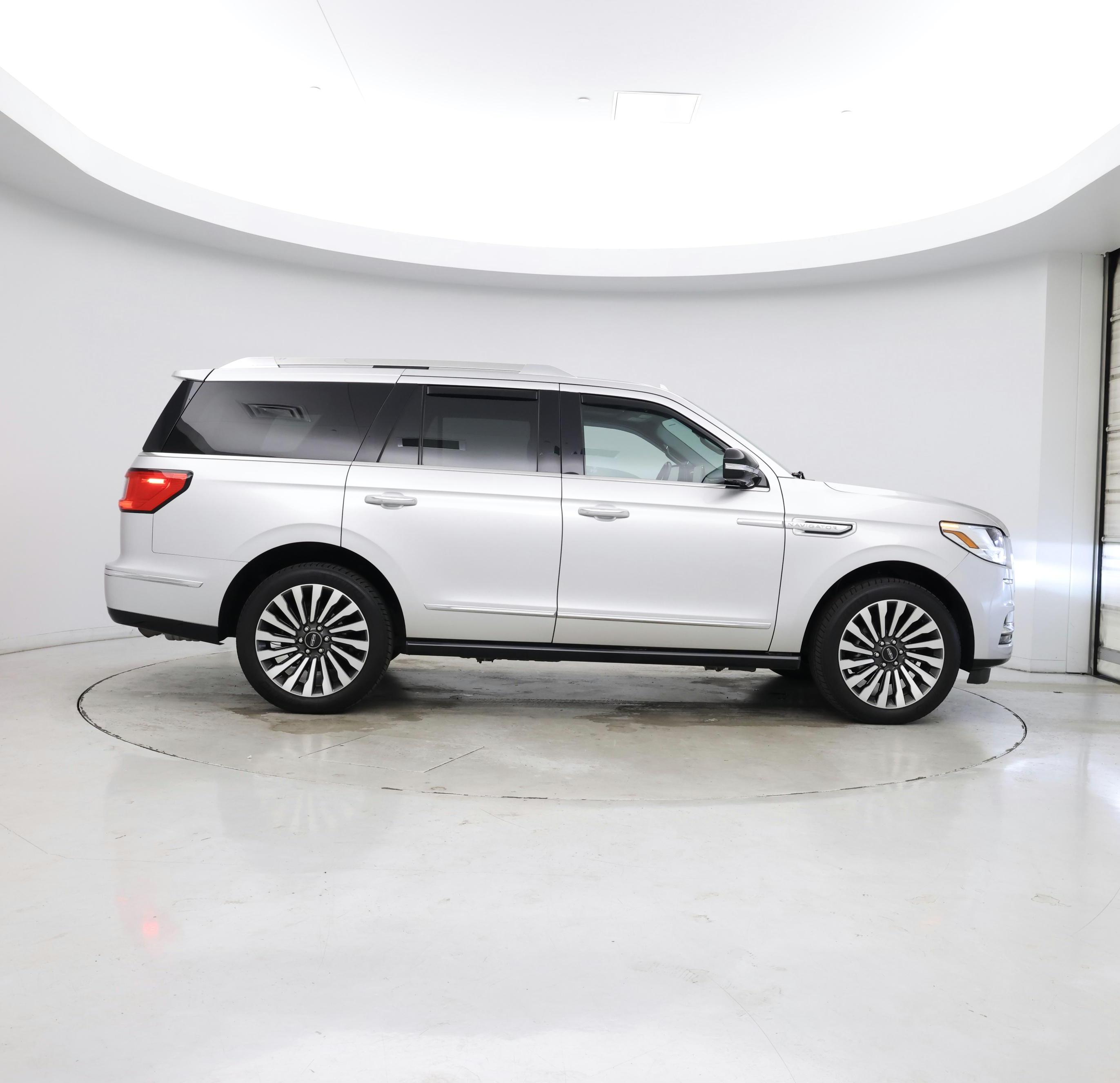 Thumbnail: 2018 Lincoln Navigator - 7
