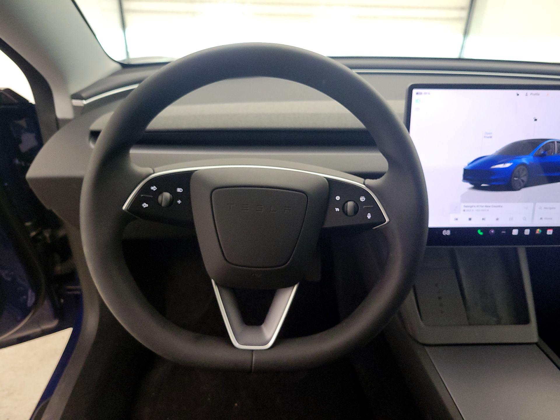 Thumbnail: 2025 Tesla Model 3 - 10