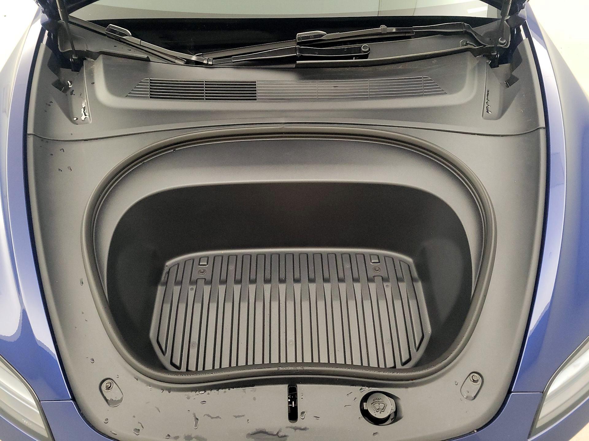 Thumbnail: 2025 Tesla Model 3 - 19