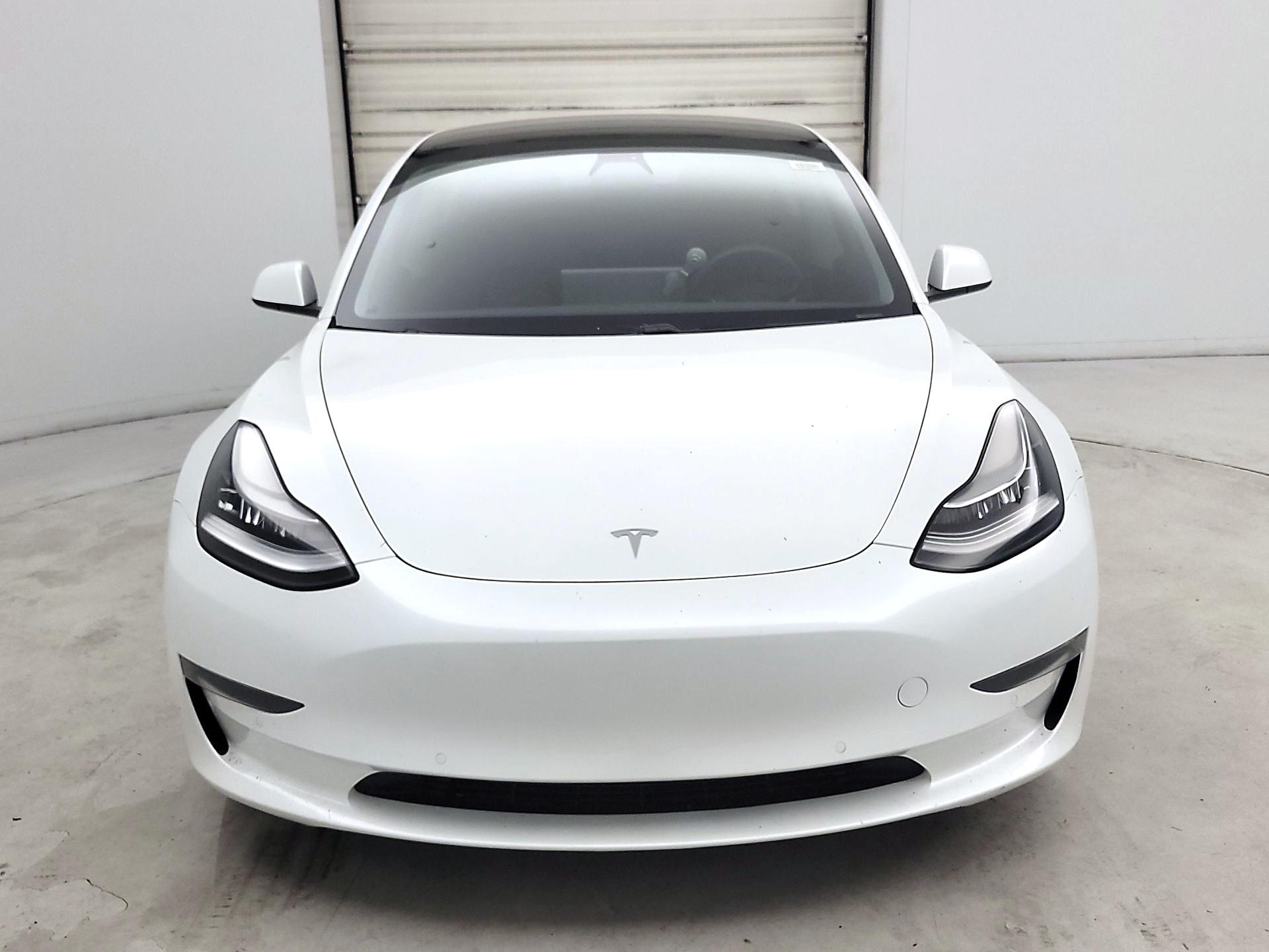 Thumbnail: 2021 Tesla Model 3 - 2