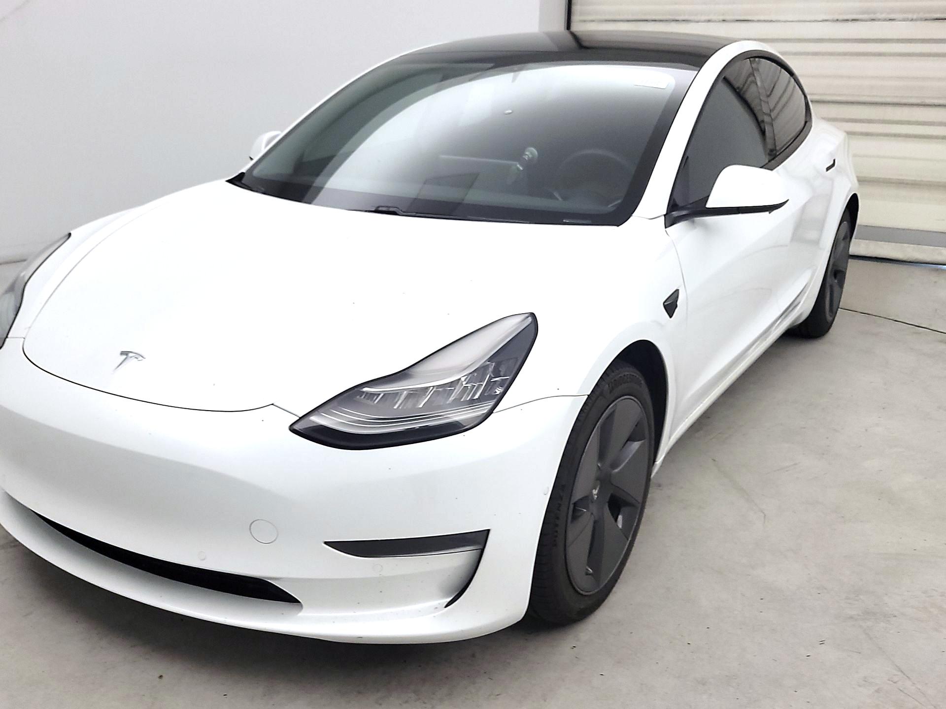 Thumbnail: 2021 Tesla Model 3 - 3