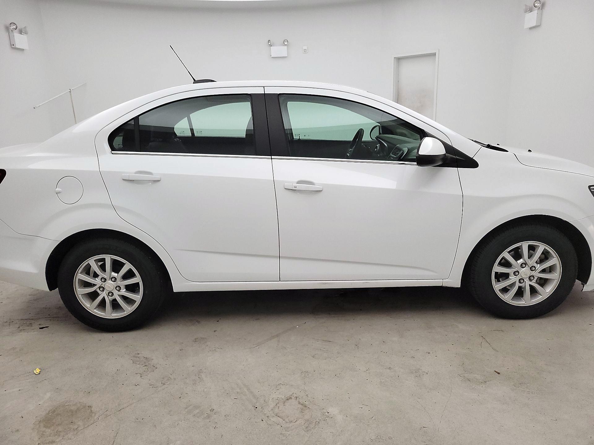 Thumbnail: 2019 Chevrolet Sonic - 4