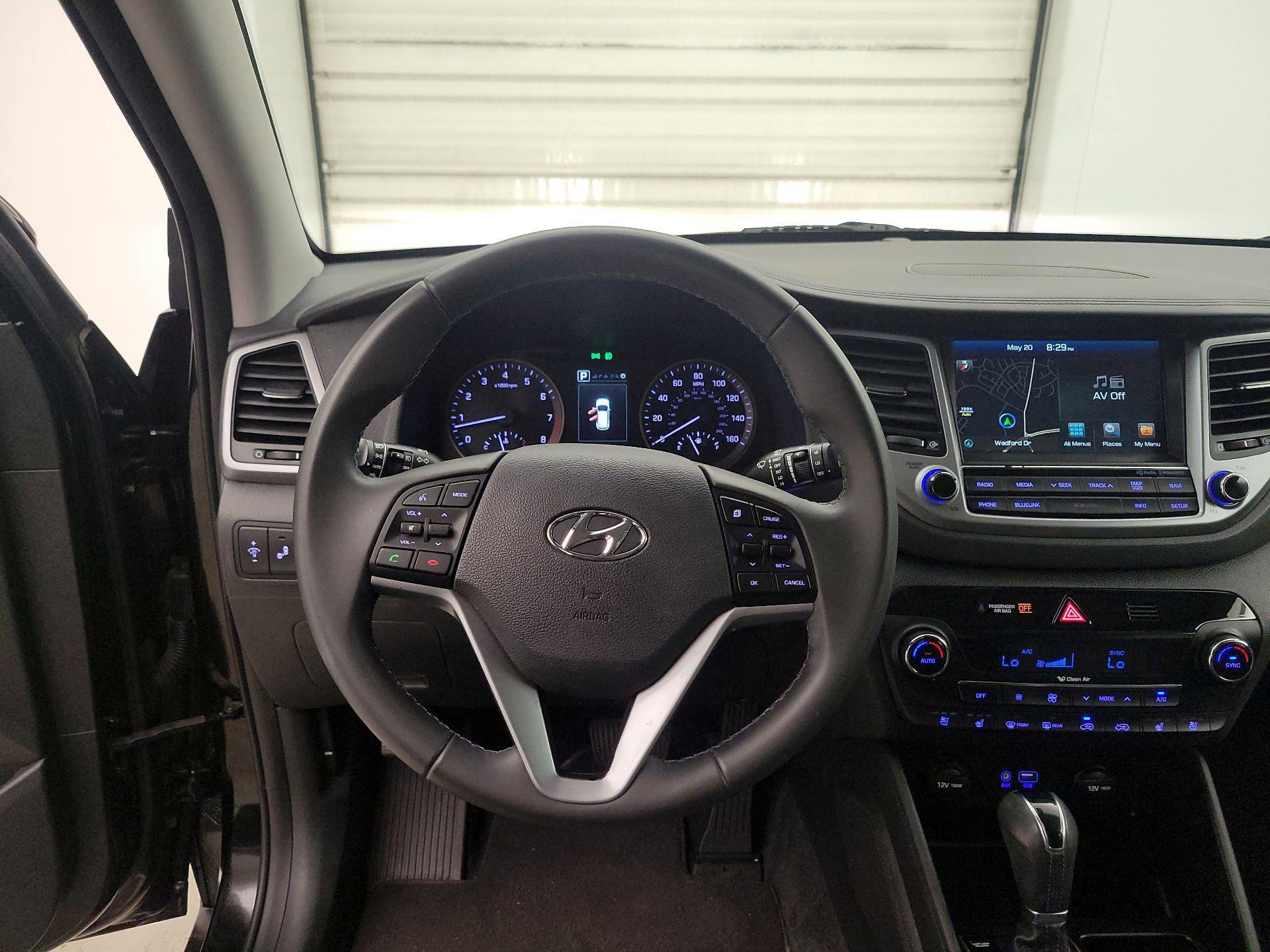 Thumbnail: 2016 Hyundai Tucson - 10