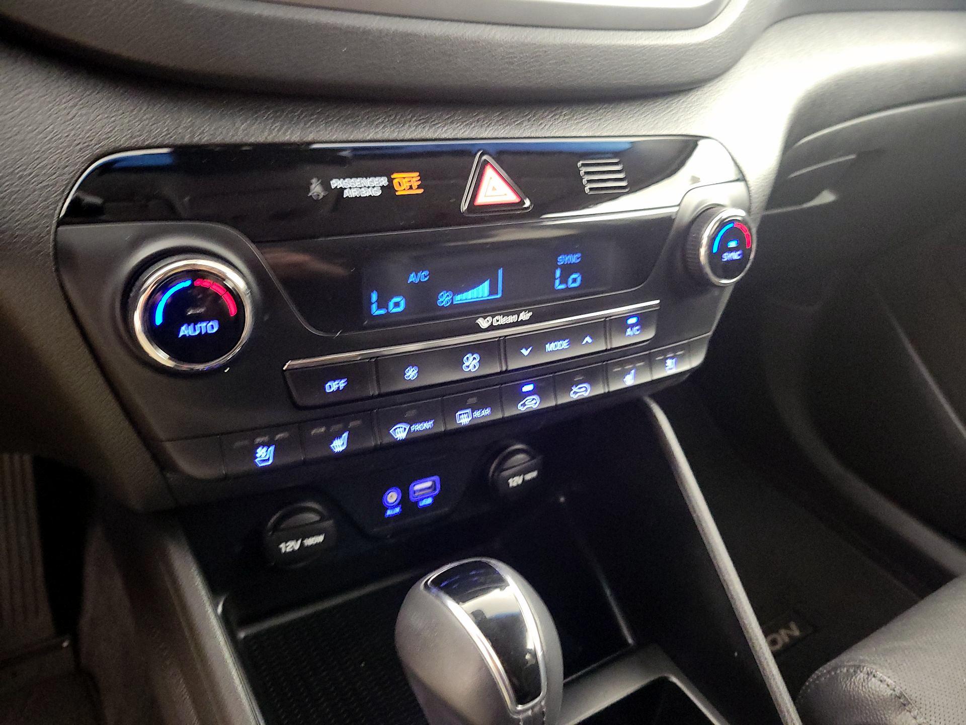 Thumbnail: 2016 Hyundai Tucson - 16