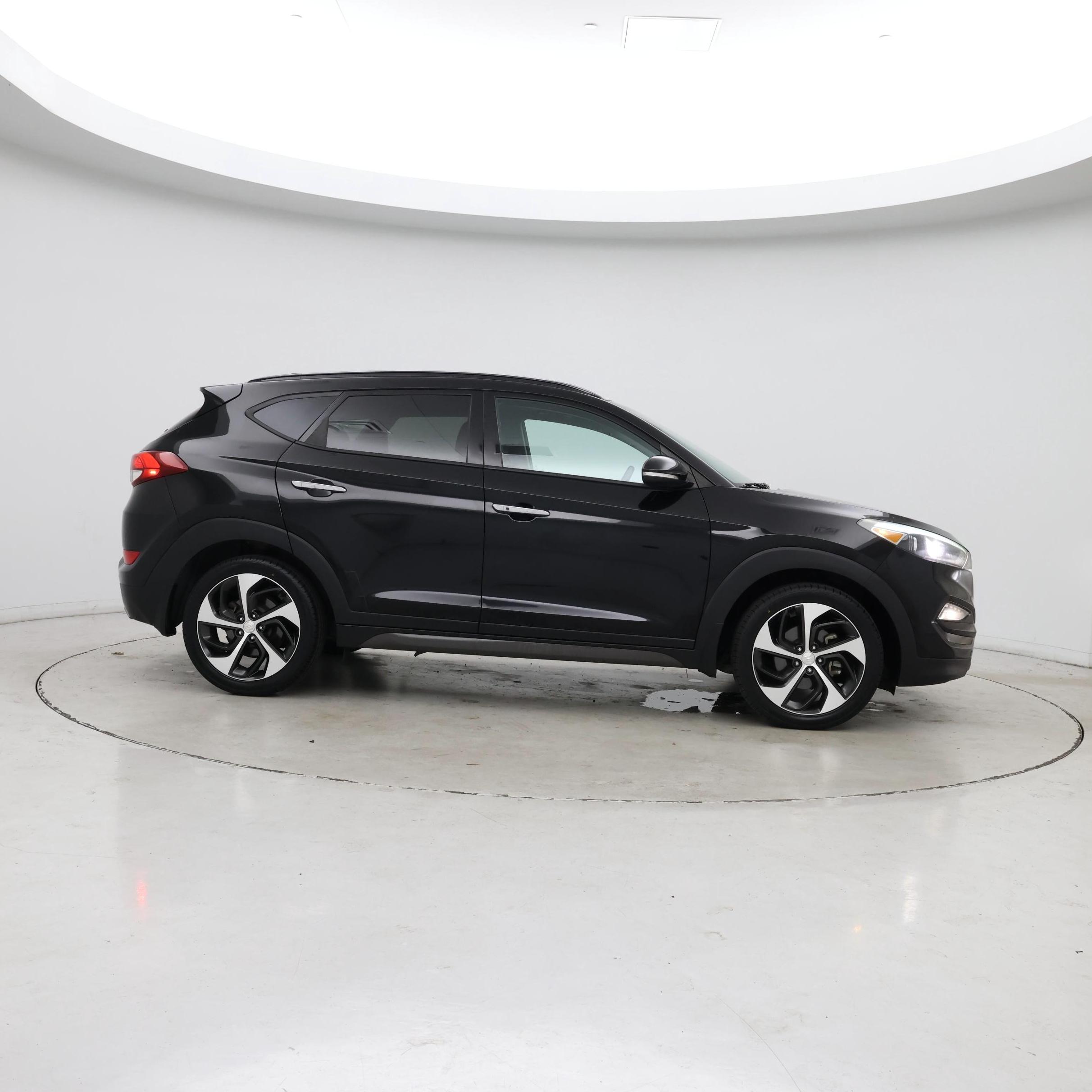 Thumbnail: 2016 Hyundai Tucson - 7