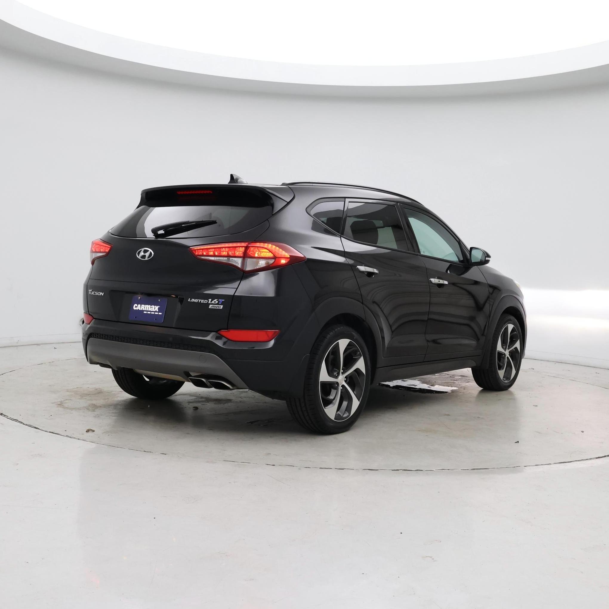 Thumbnail: 2016 Hyundai Tucson - 8