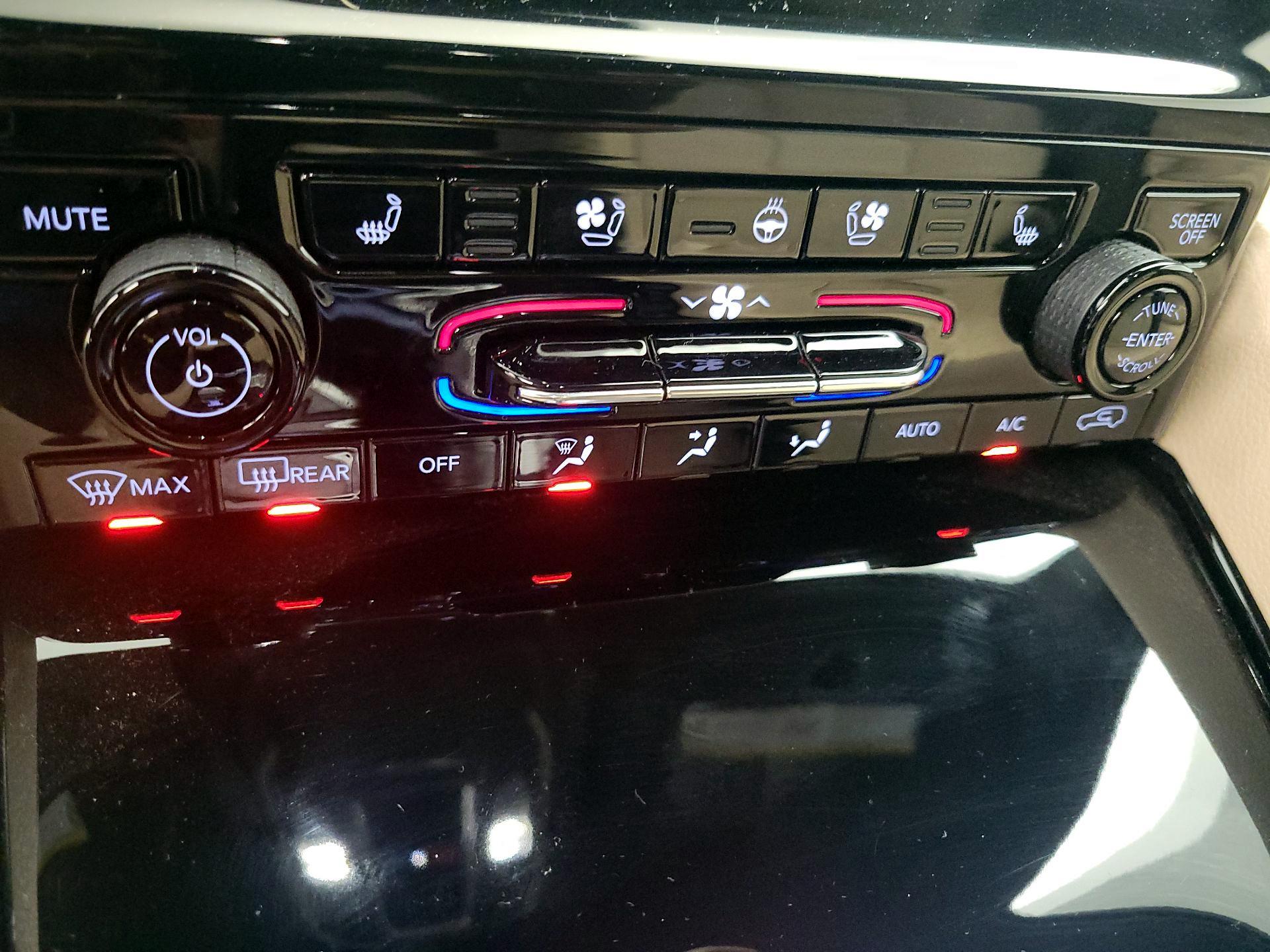 Thumbnail: 2023 Jeep Grand Cherokee - 17