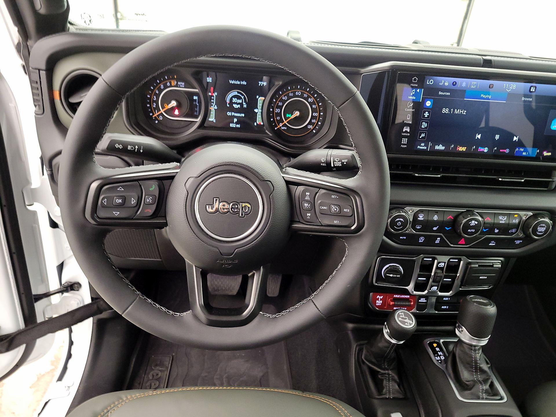 Thumbnail: 2025 Jeep Gladiator - 10