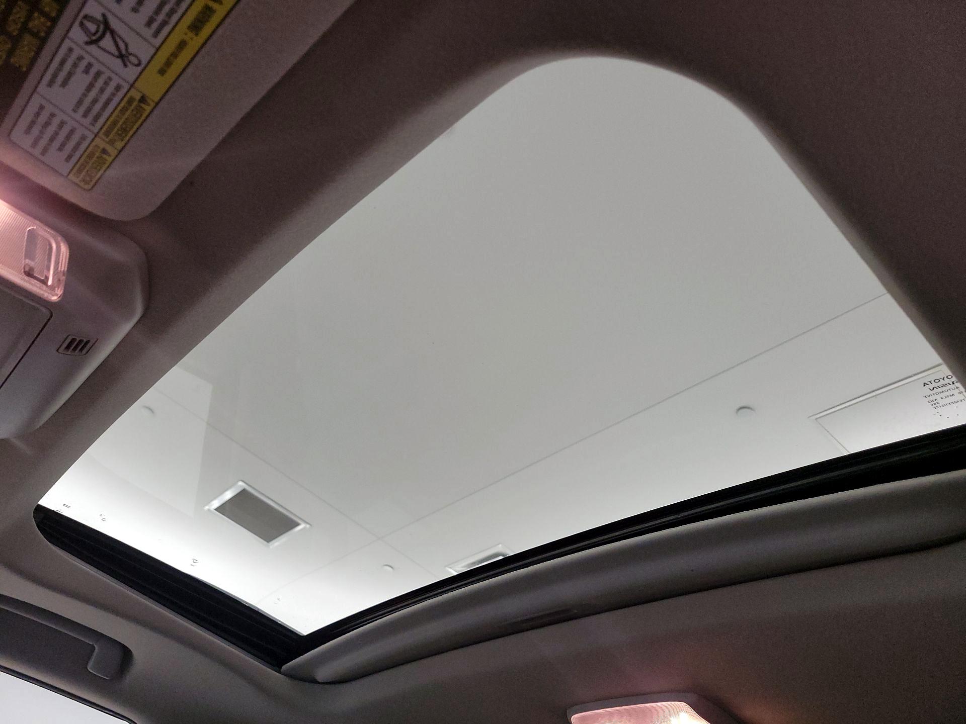 Thumbnail: 2020 Toyota Sequoia - 19