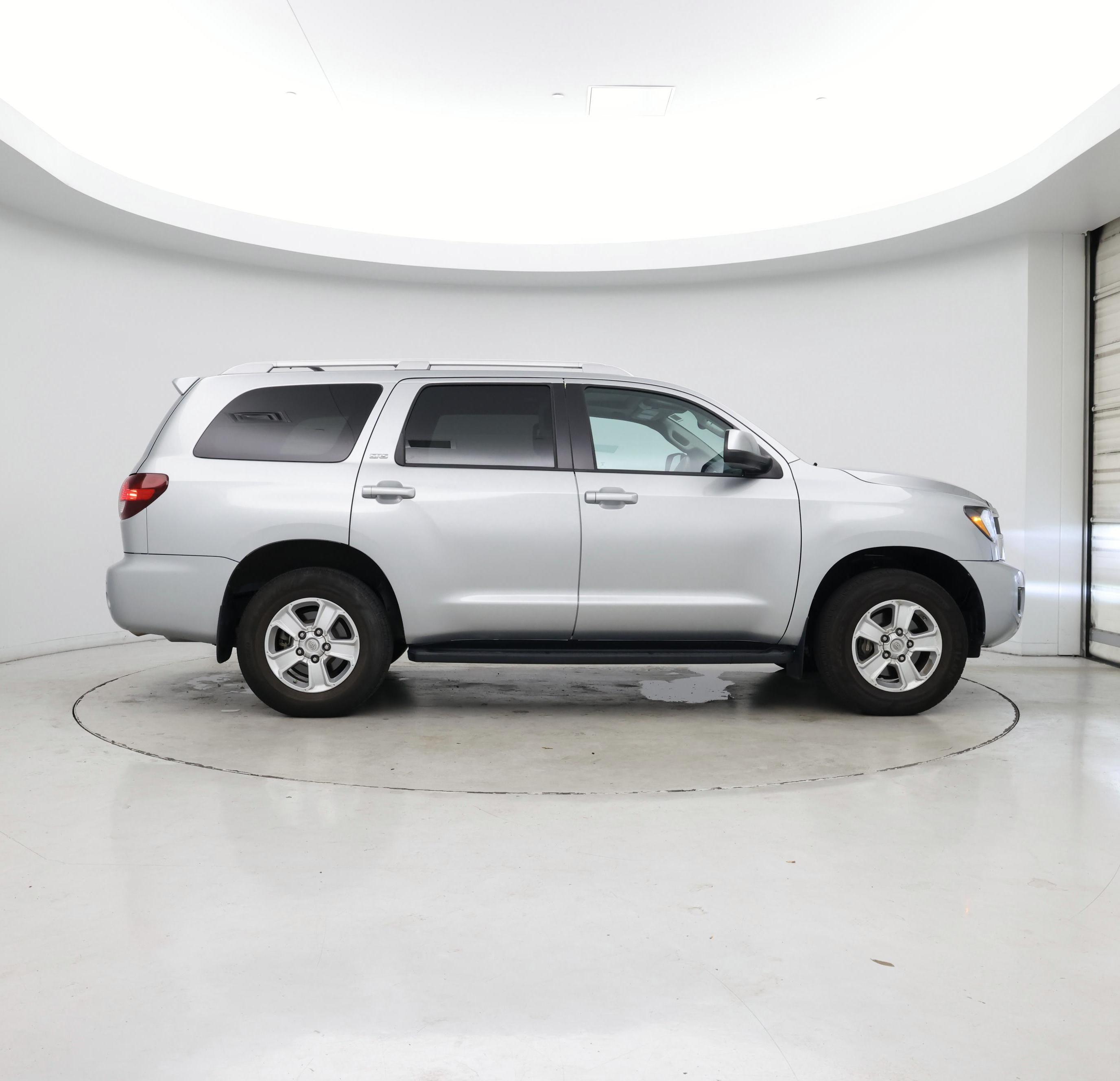 Thumbnail: 2020 Toyota Sequoia - 7