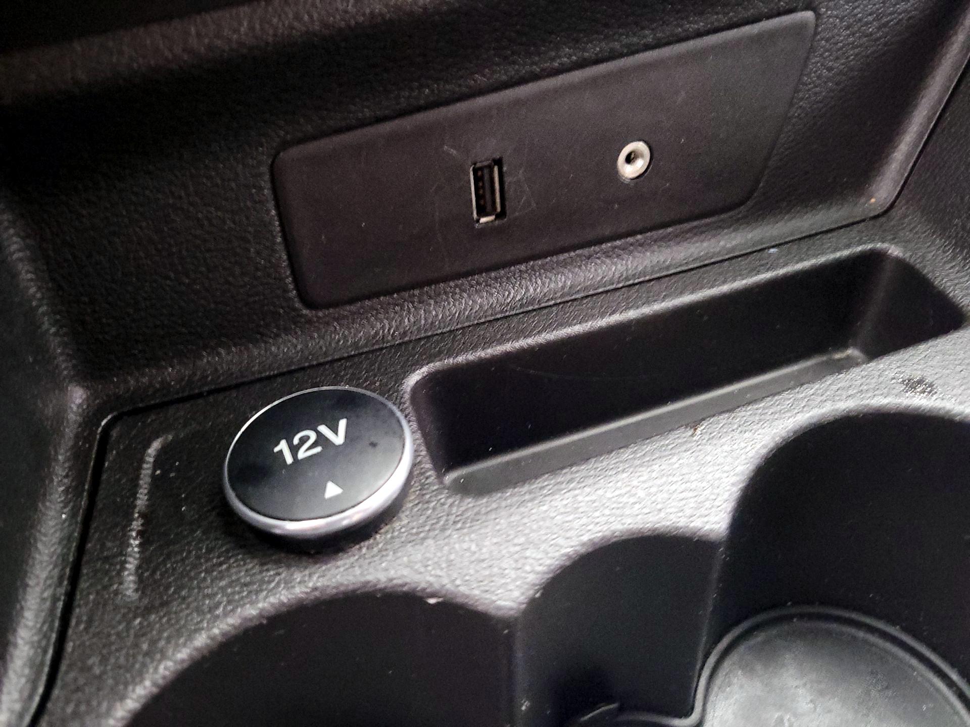 Thumbnail: 2016 Ford Transit Series - 18