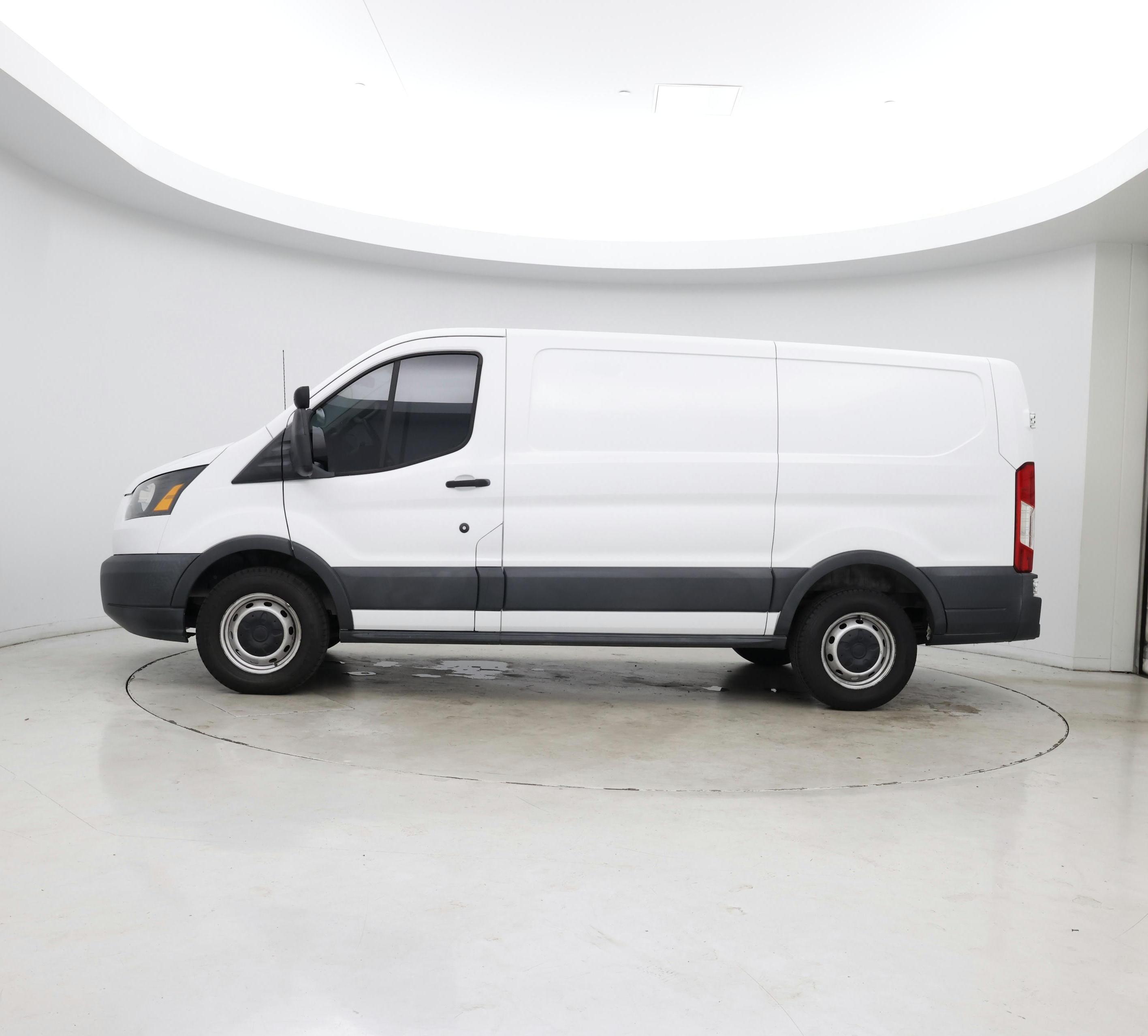 Thumbnail: 2016 Ford Transit Series - 3