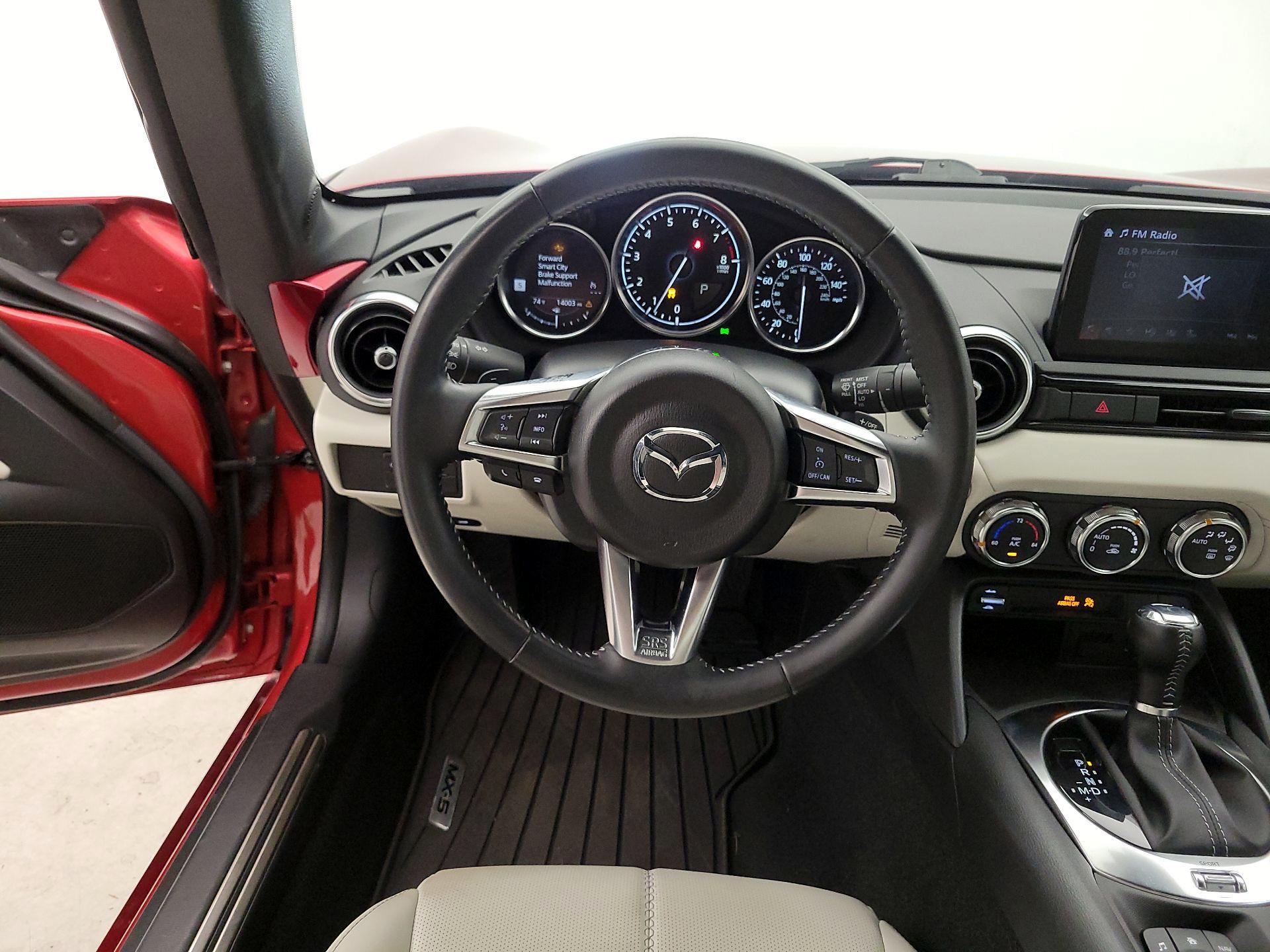 Thumbnail: 2021 Mazda MX-5 Miata - 10