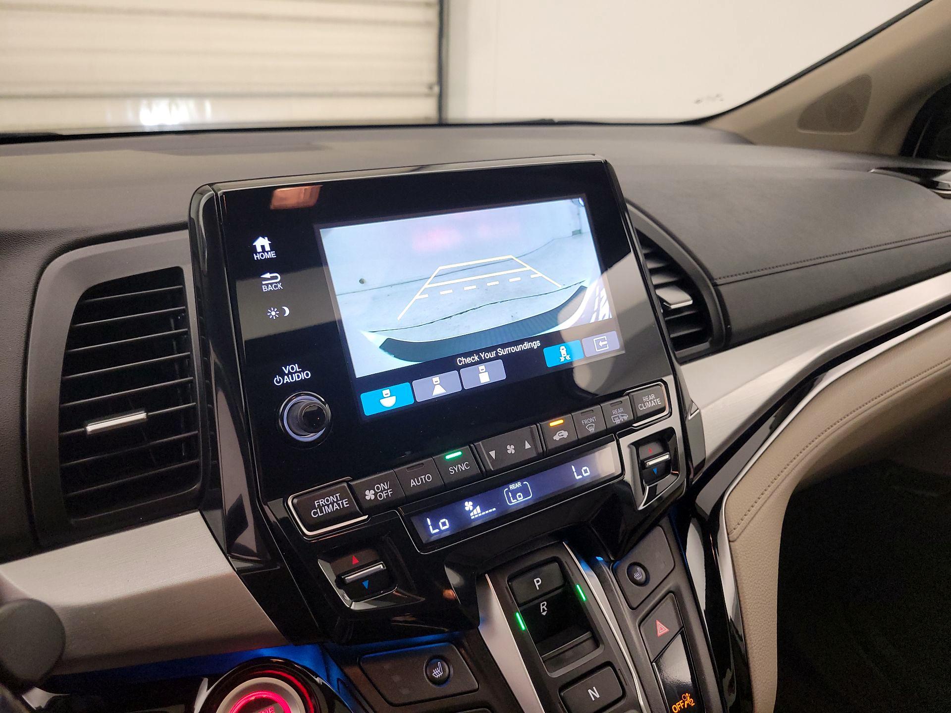 Thumbnail: 2021 Honda Odyssey - 14