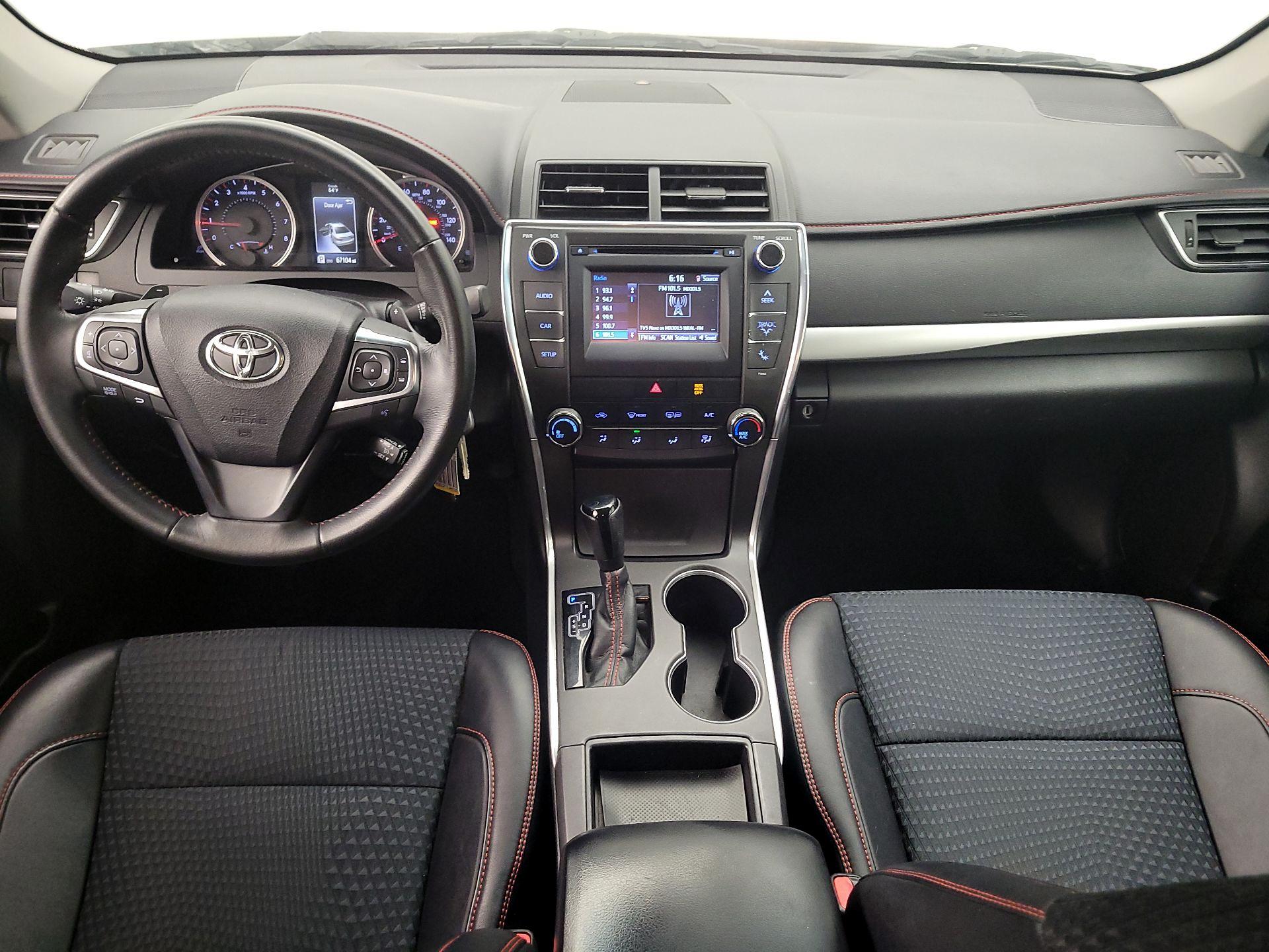 Thumbnail: 2015 Toyota Camry - 9