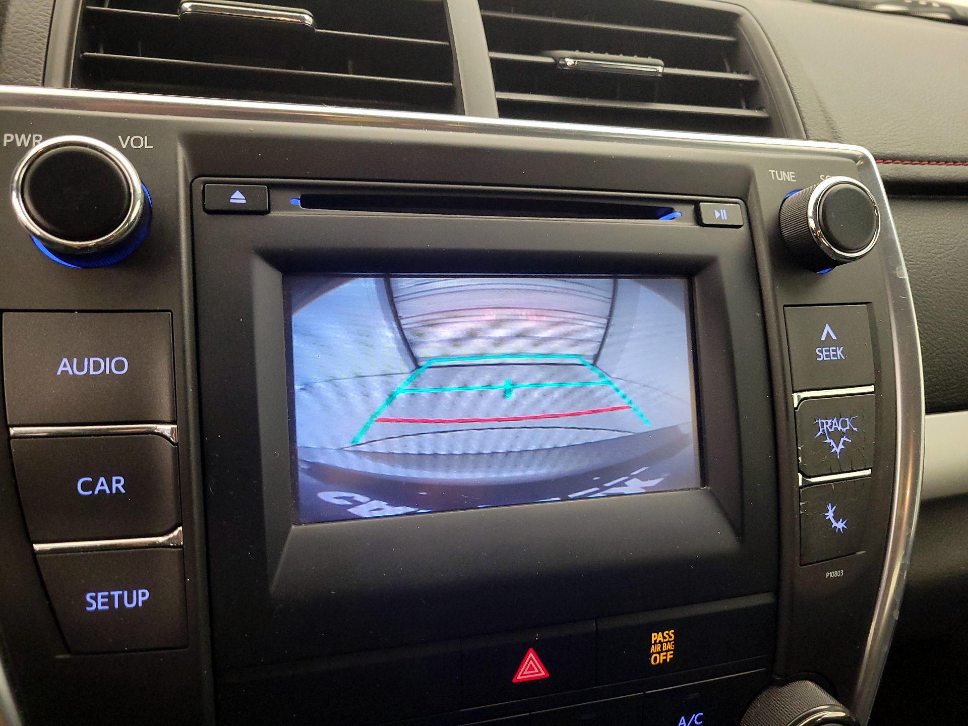Thumbnail: 2015 Toyota Camry - 14