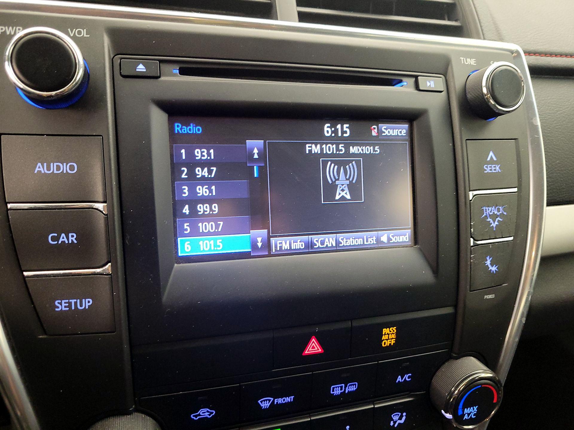 Thumbnail: 2015 Toyota Camry - 15