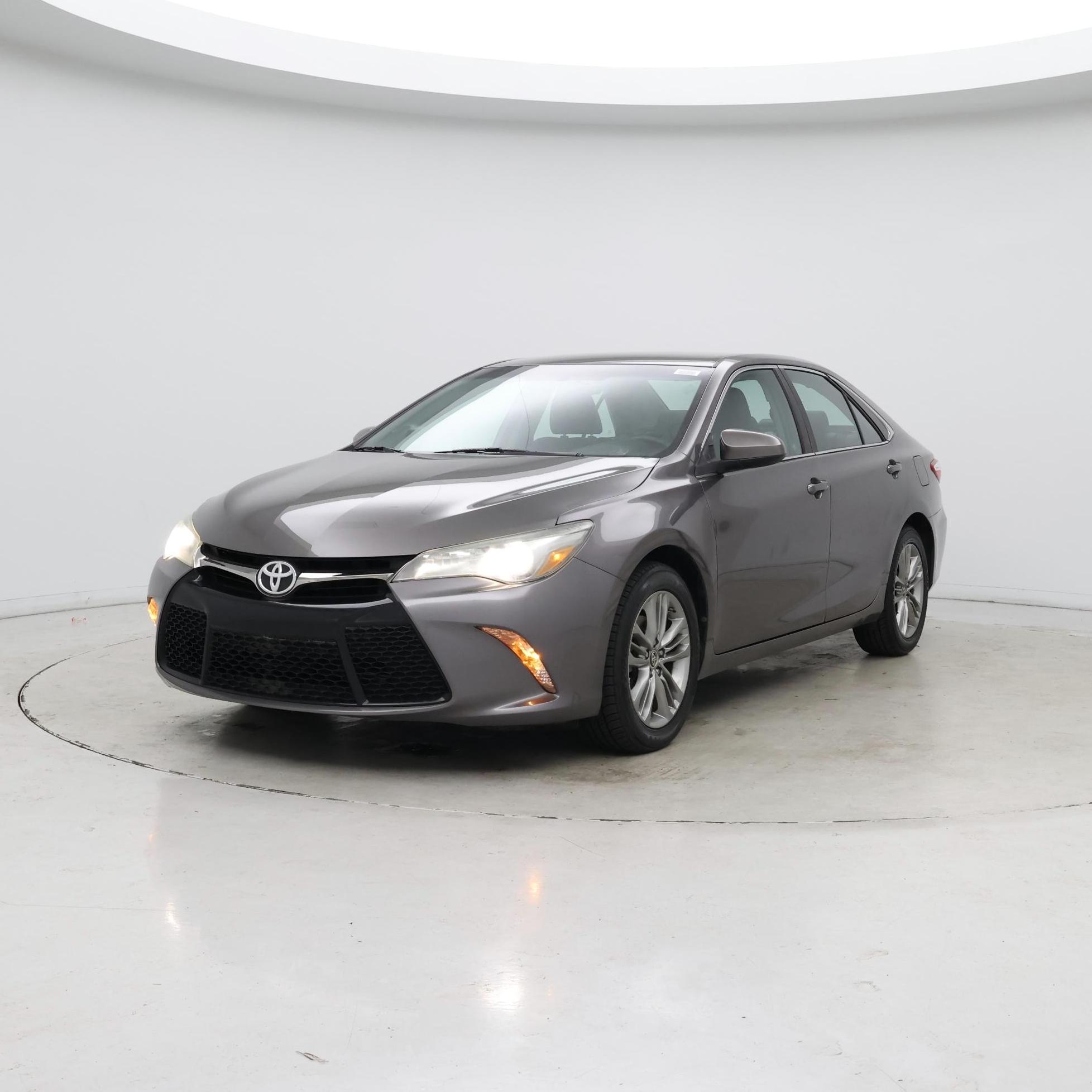 Thumbnail: 2015 Toyota Camry - 4