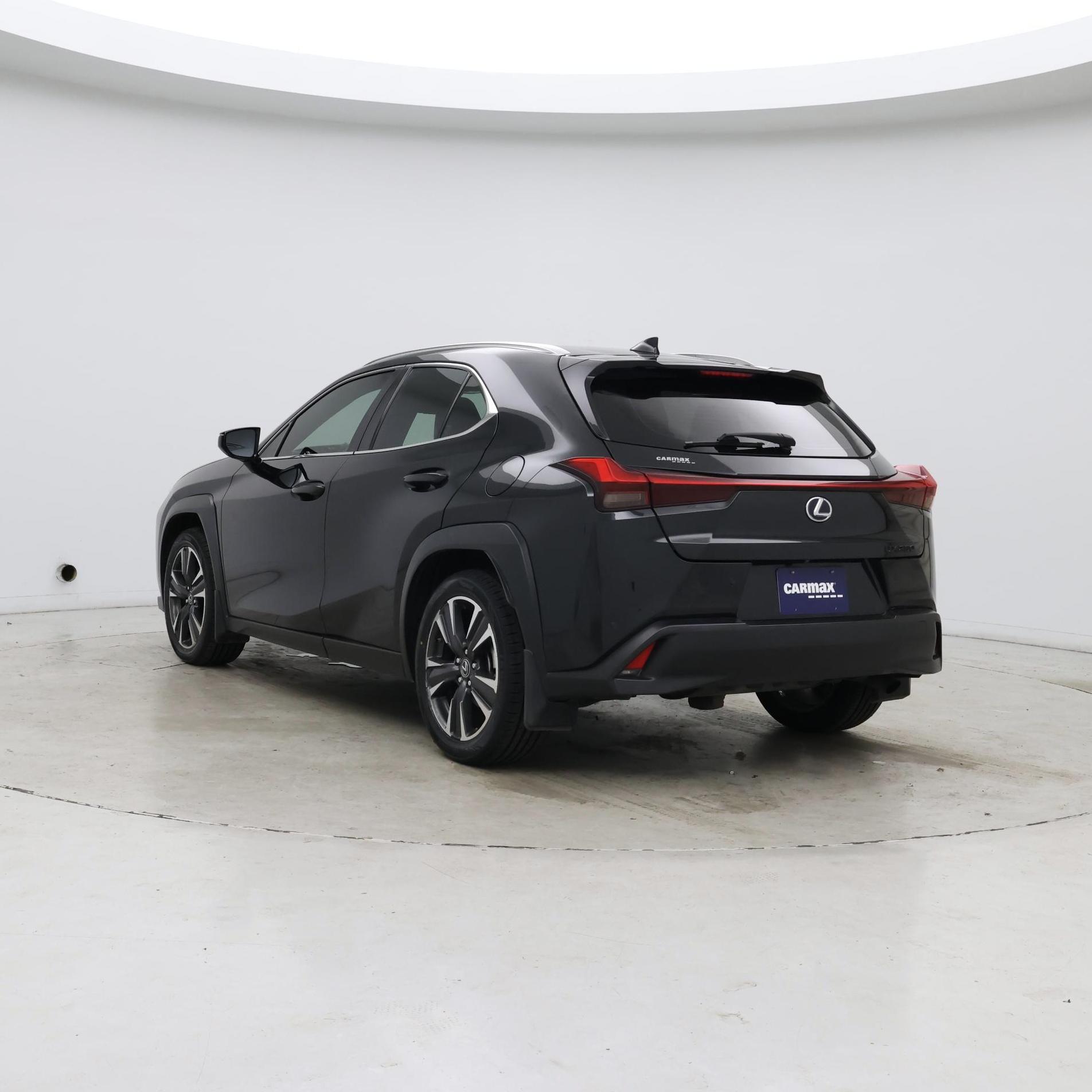 Thumbnail: 2019 Lexus UX - 2