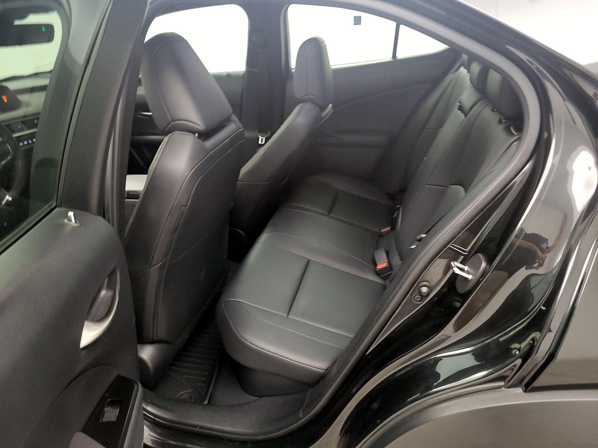 Thumbnail: 2019 Lexus UX - 20