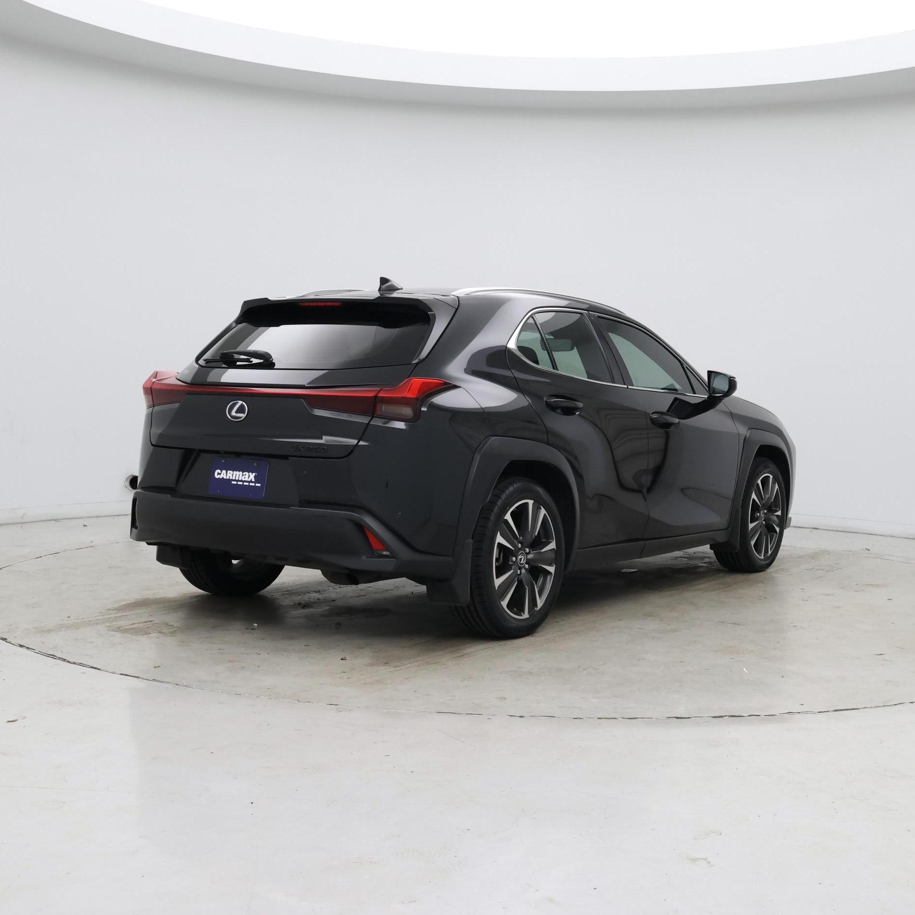 Thumbnail: 2019 Lexus UX - 8