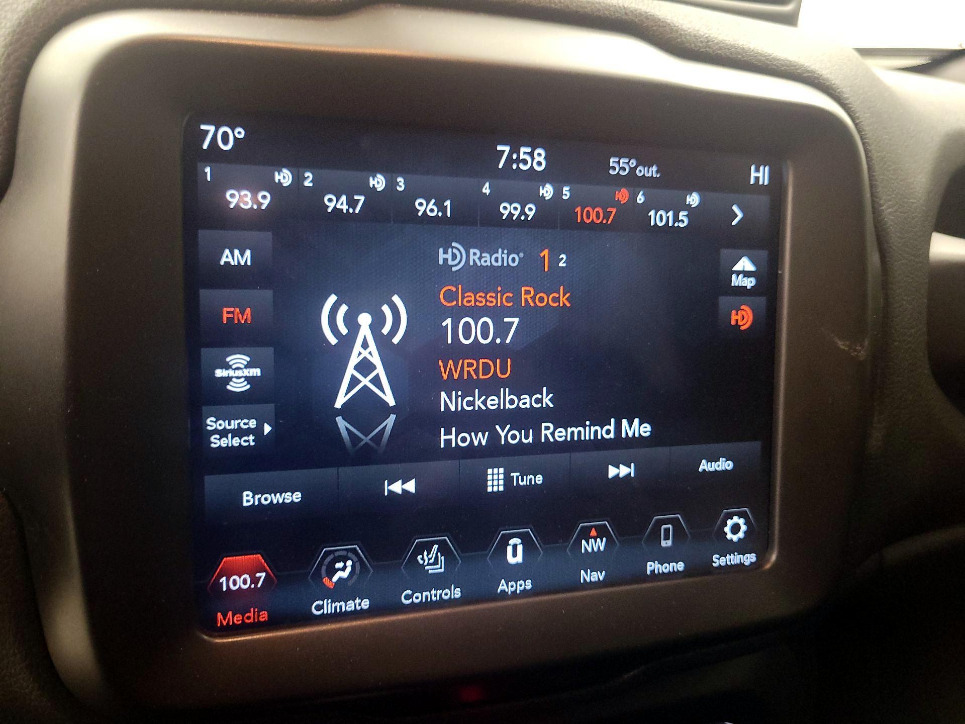Thumbnail: 2021 Jeep Renegade - 16
