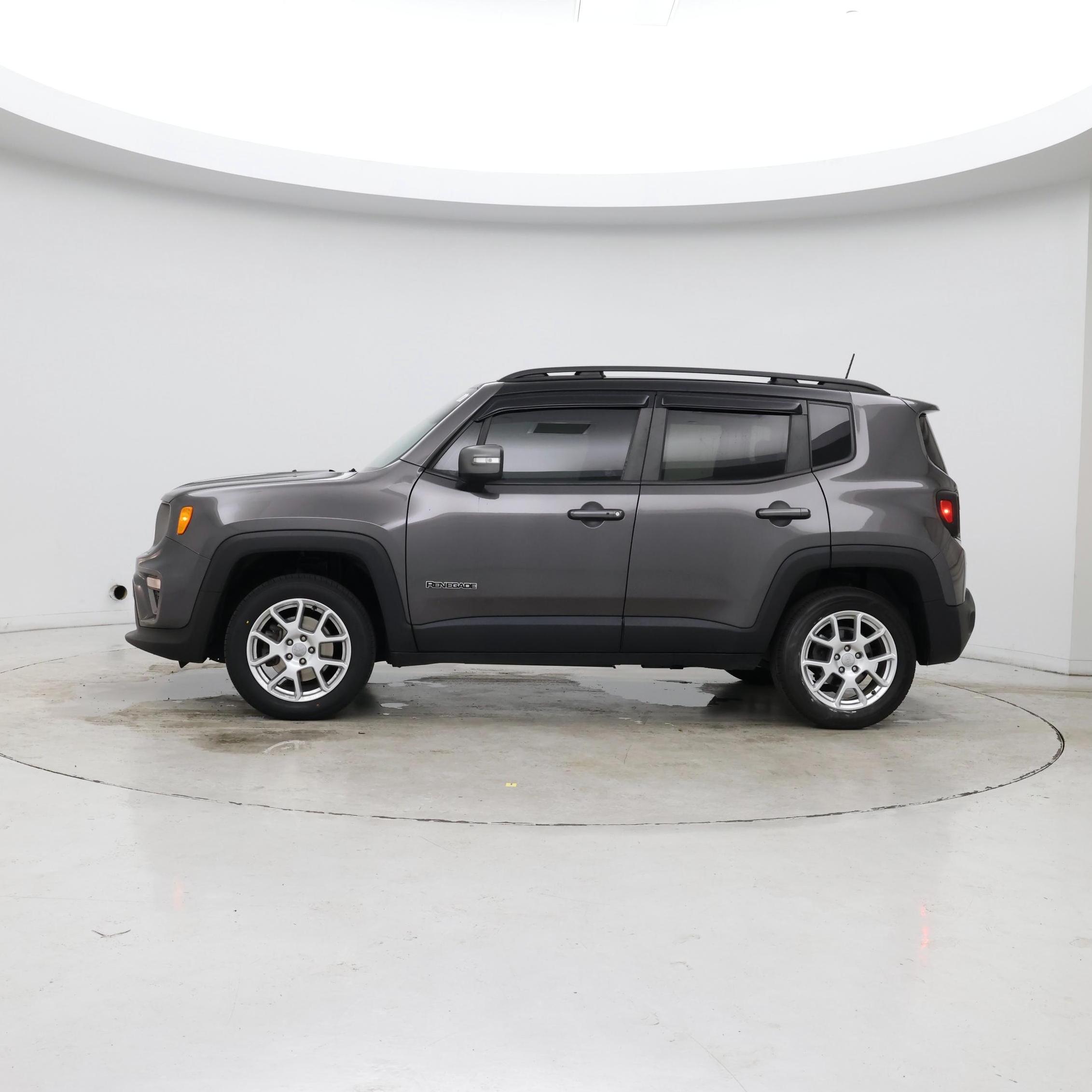 Thumbnail: 2021 Jeep Renegade - 3