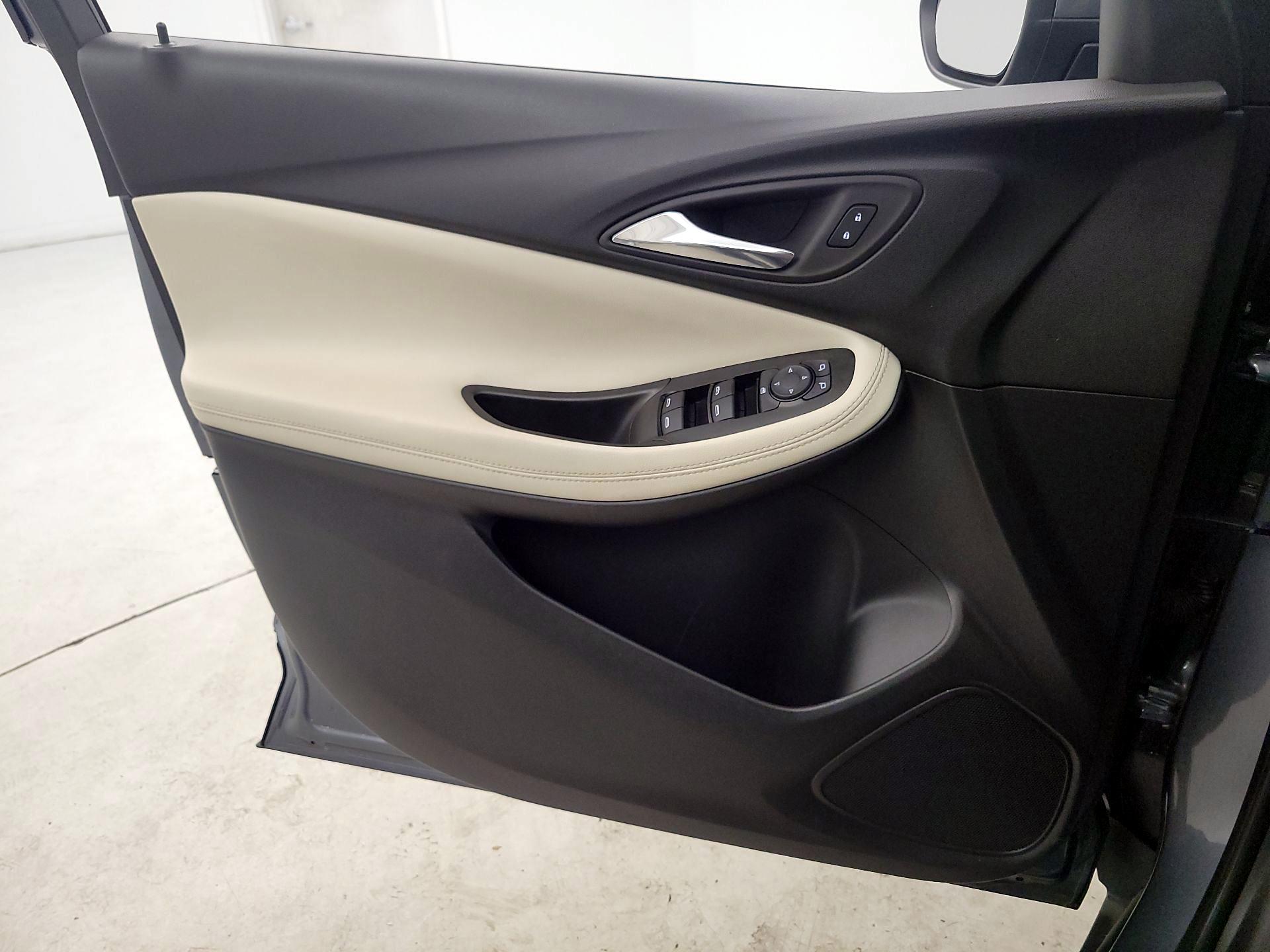 Thumbnail: 2022 Buick Encore GX - 12