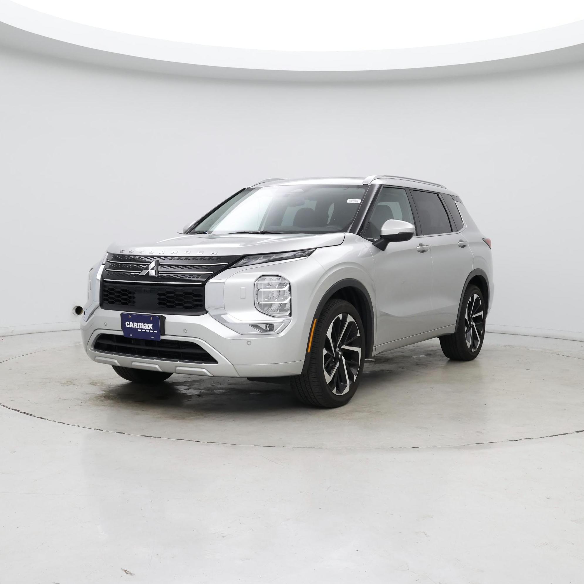 Thumbnail: 2023 Mitsubishi Outlander - 4
