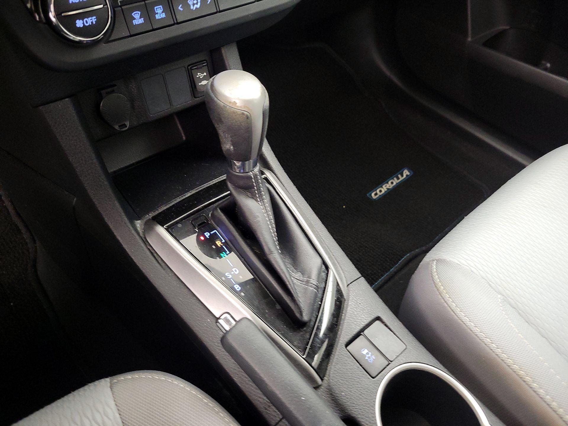 Thumbnail: 2016 Toyota Corolla - 17