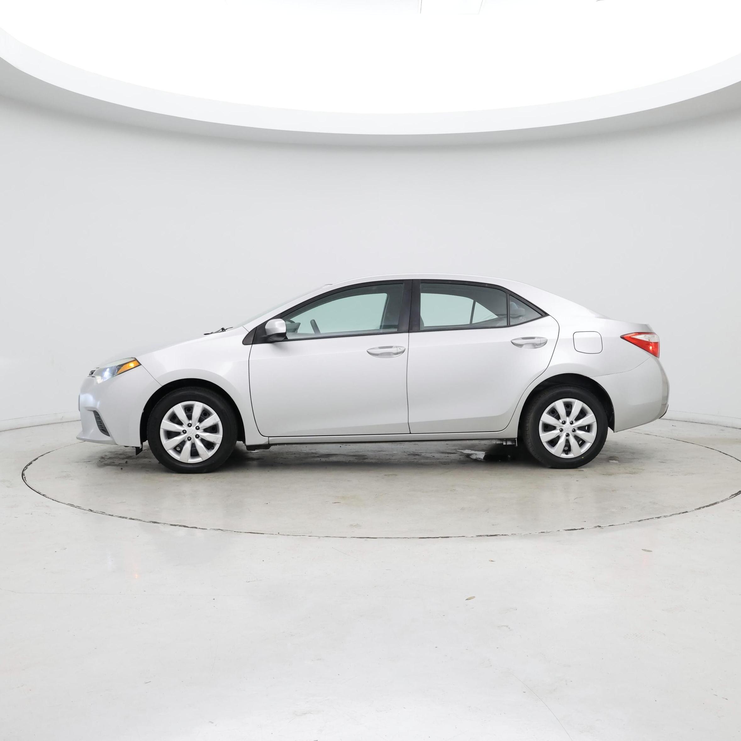 Thumbnail: 2016 Toyota Corolla - 3