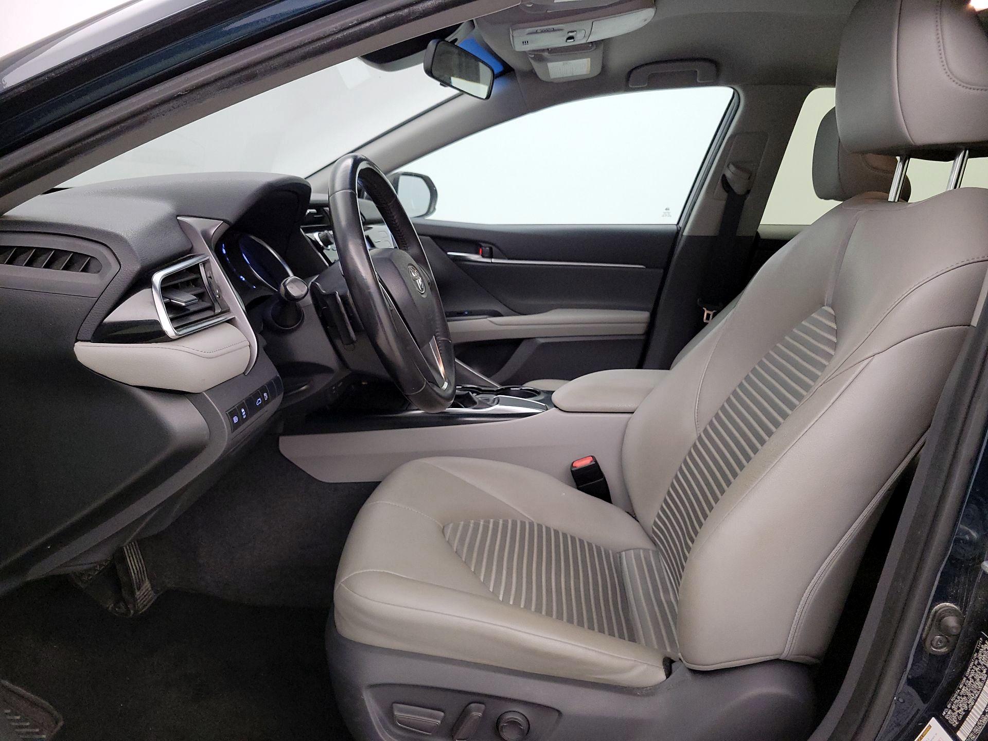 Thumbnail: 2018 Toyota Camry - 11