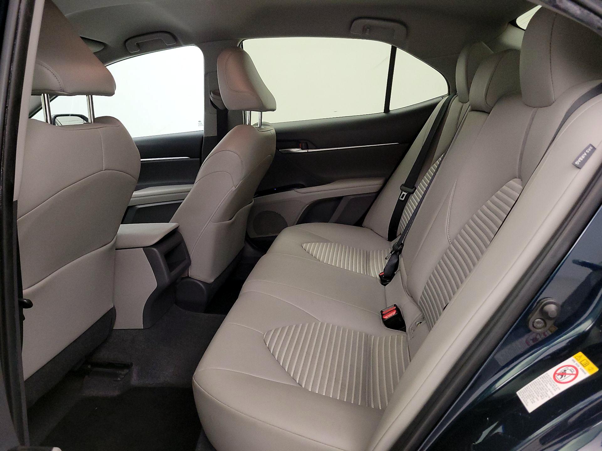 Thumbnail: 2018 Toyota Camry - 19
