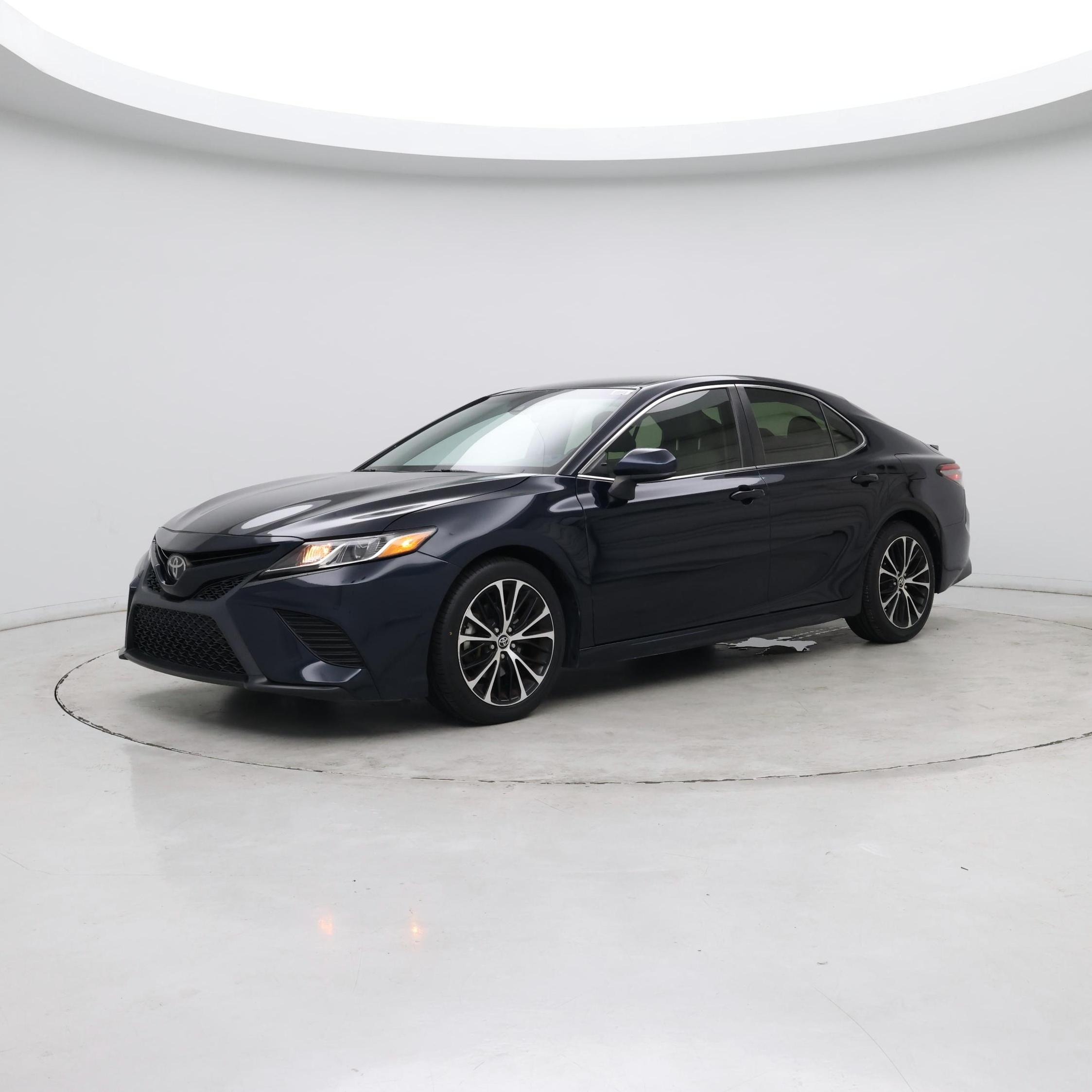 Thumbnail: 2018 Toyota Camry - 3
