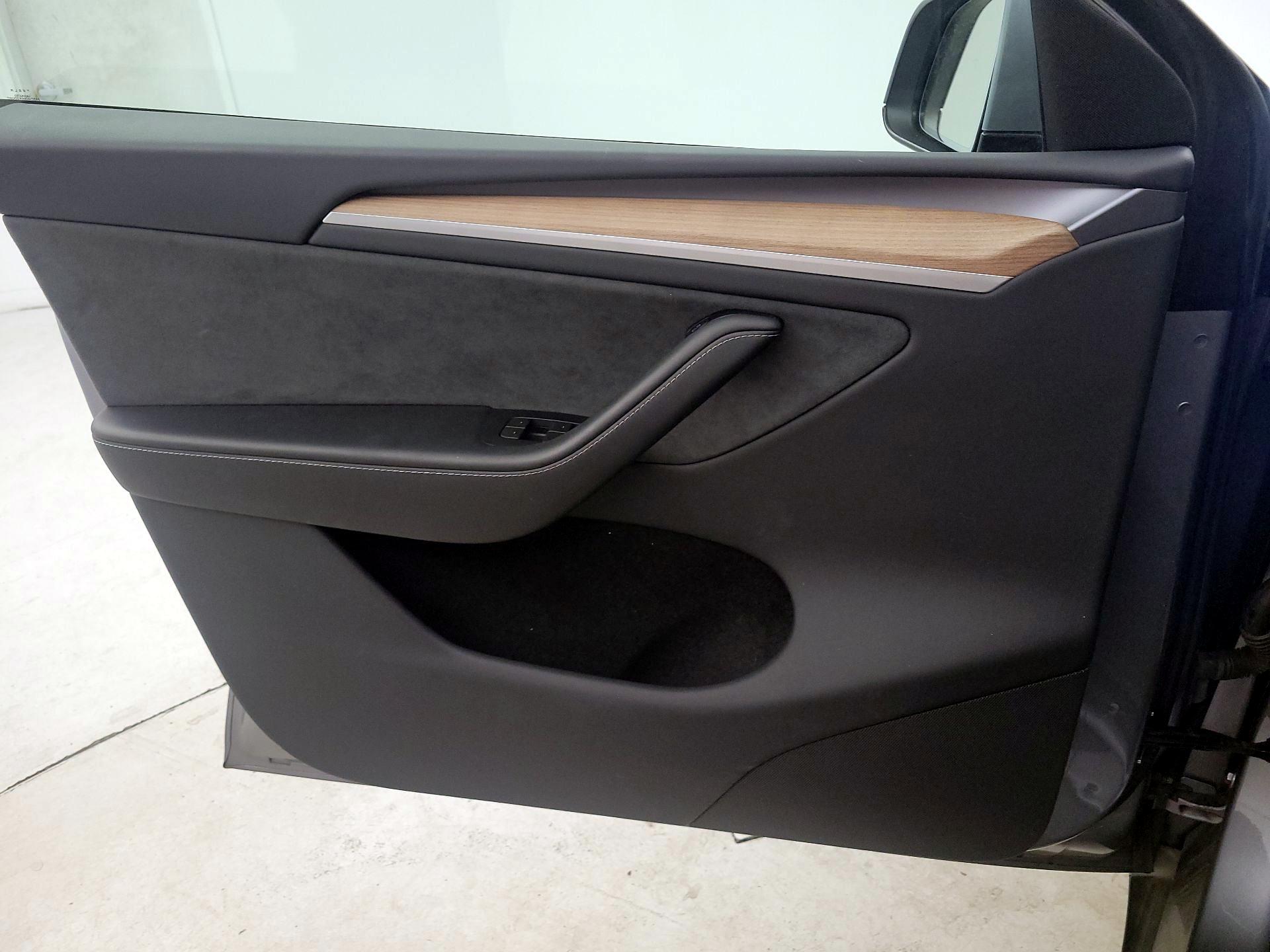 Thumbnail: 2024 Tesla Model Y - 12