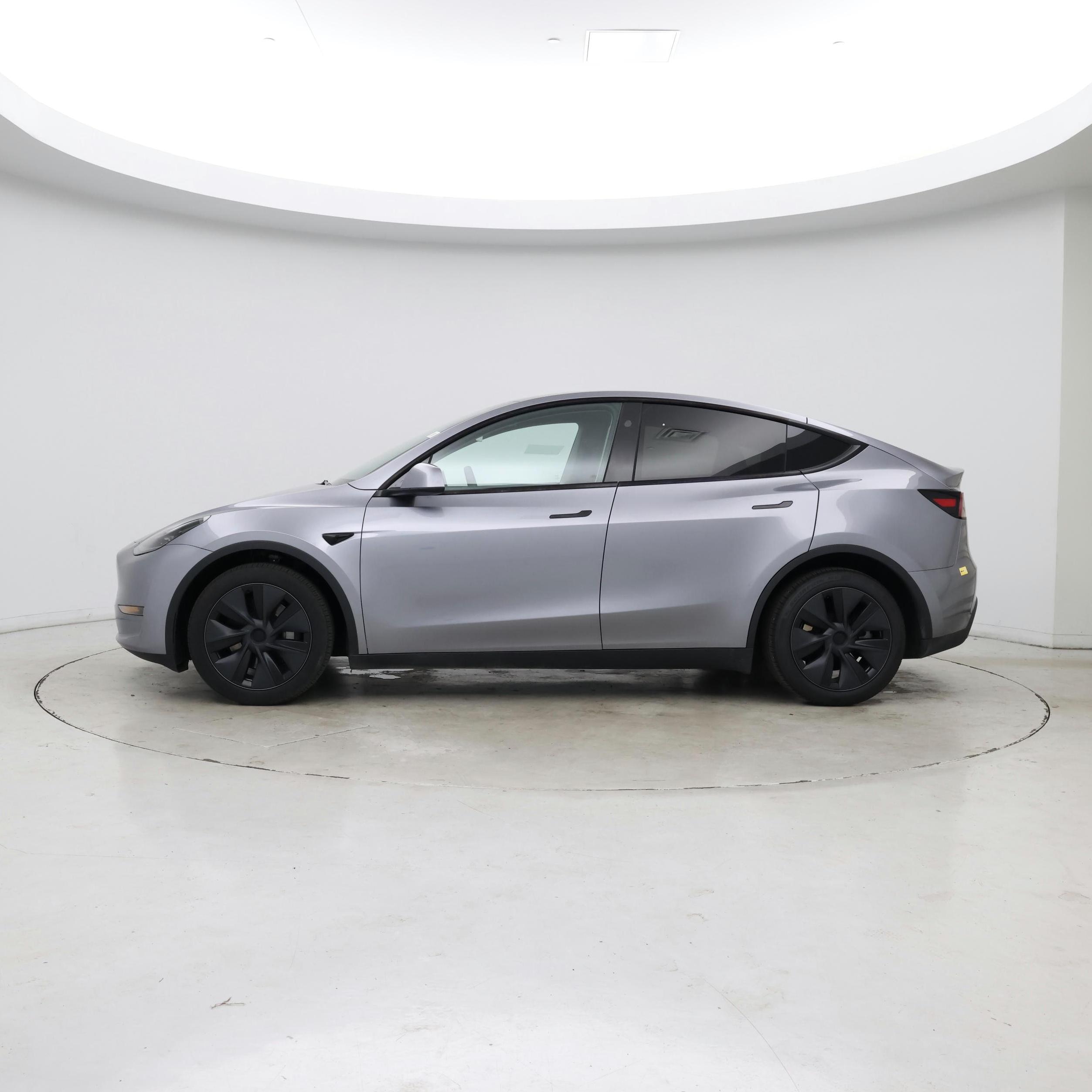 Thumbnail: 2024 Tesla Model Y - 3